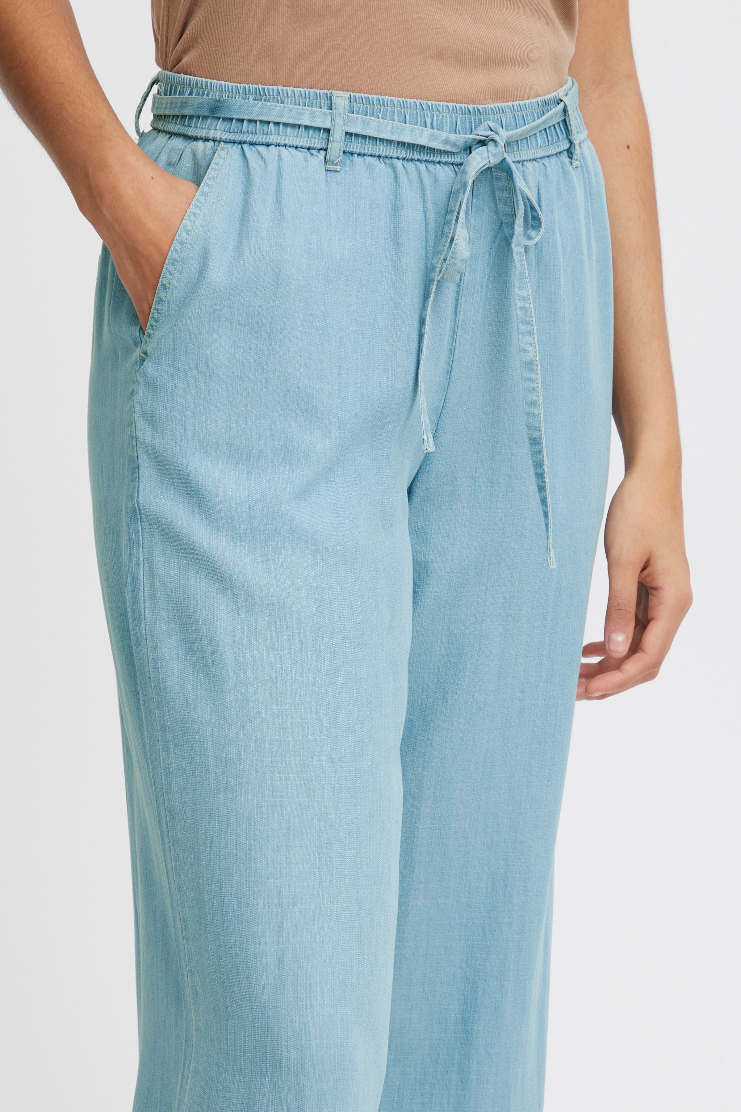 BYLANA Bukser LOOKBOOK DETAIL 20814504-200460