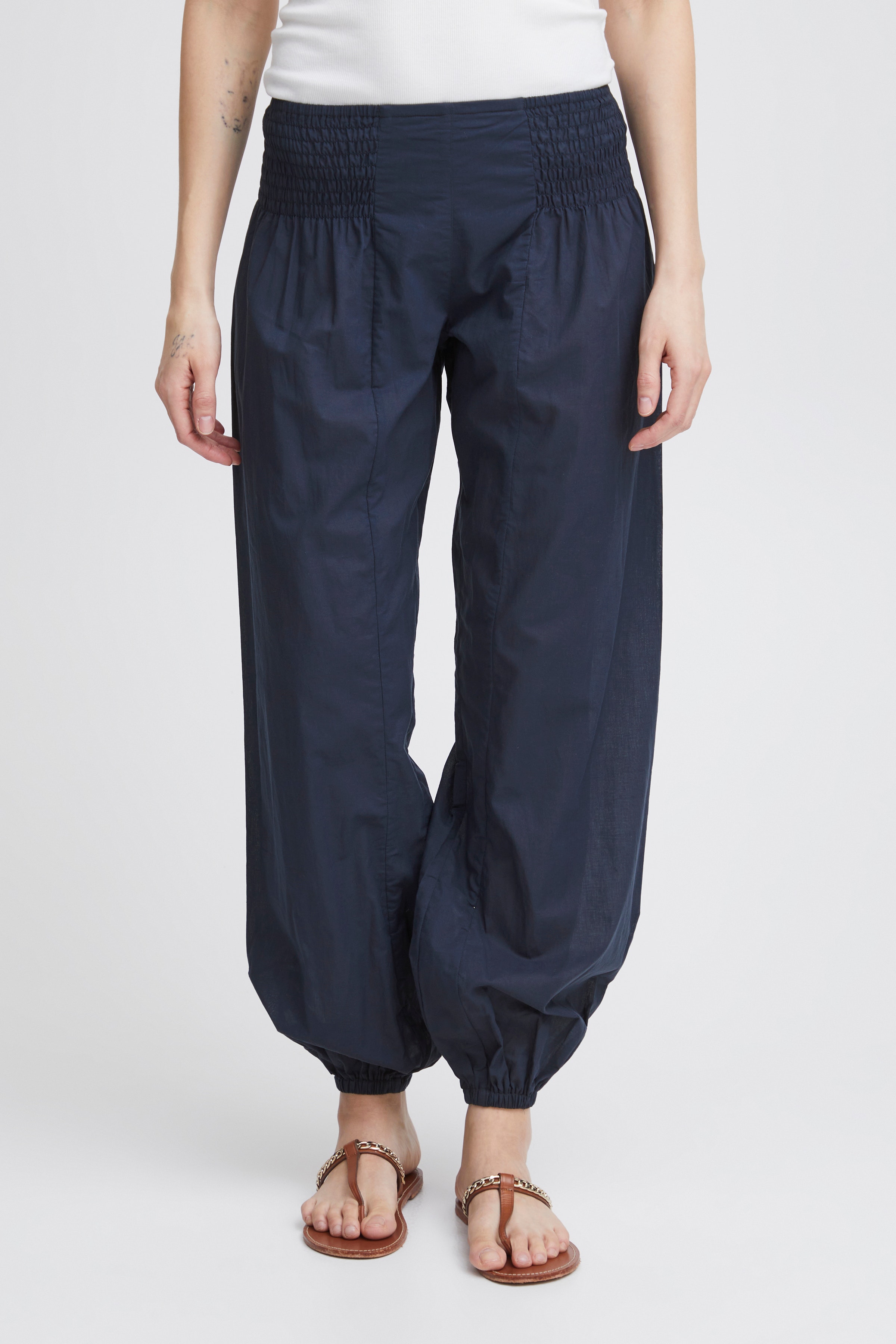 PZJILL Hose LOOKBOOK FRONT 50200338-194020