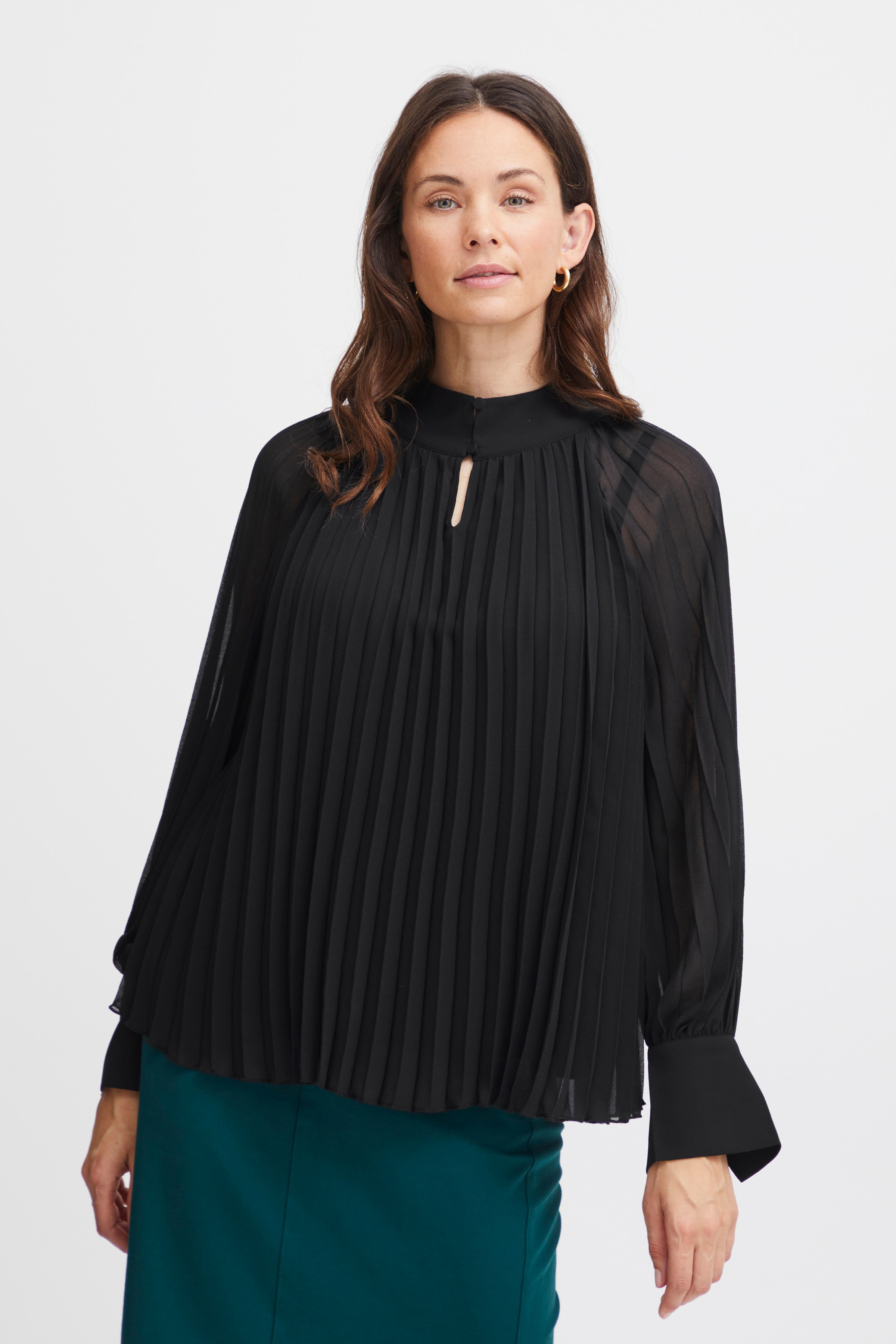 FRPLEATS Blouse LOOKBOOK FRONT 20612987-200113