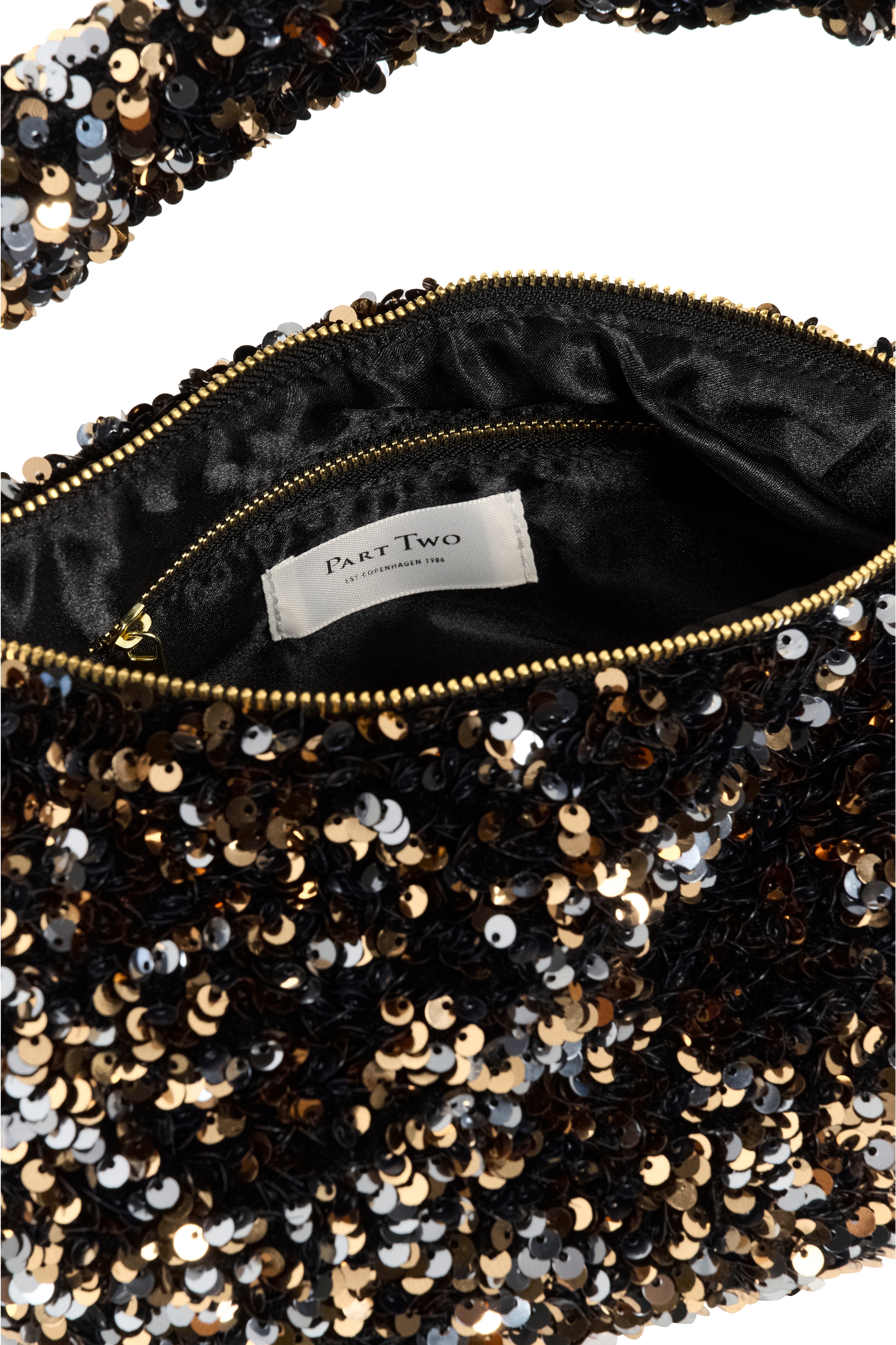 ViriPW Bag PACK DETAIL 30310236-304444