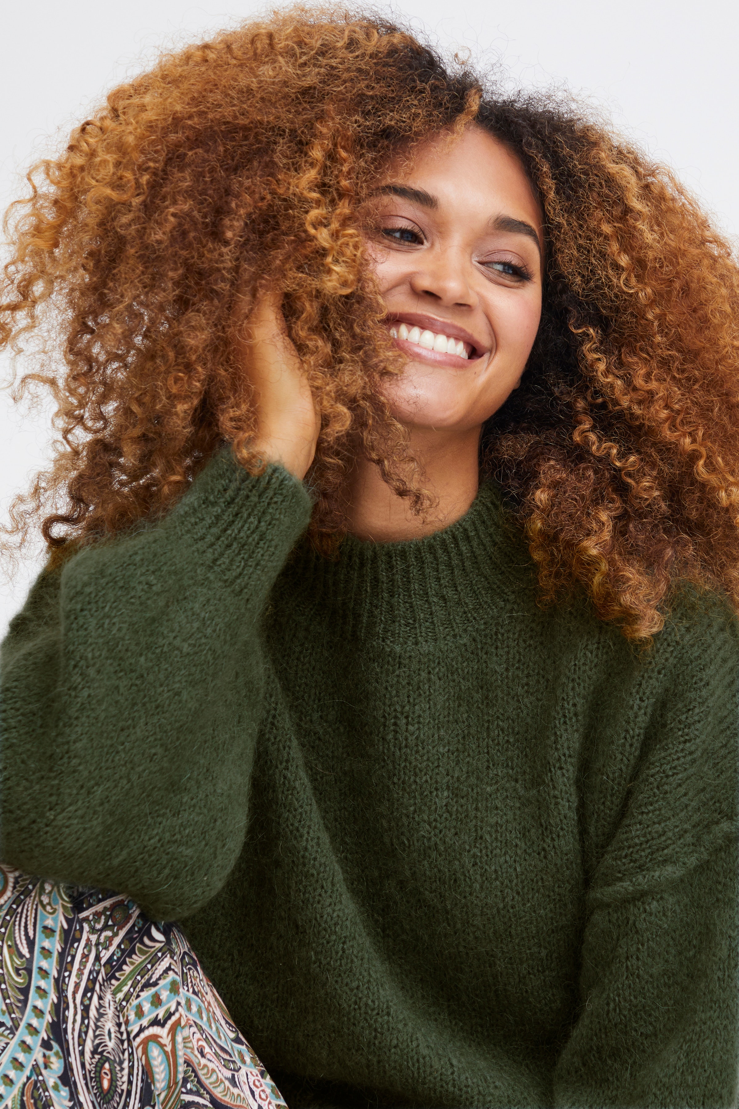 SBCARIN Pullover LOOKBOOK DETAIL 22100427-190312