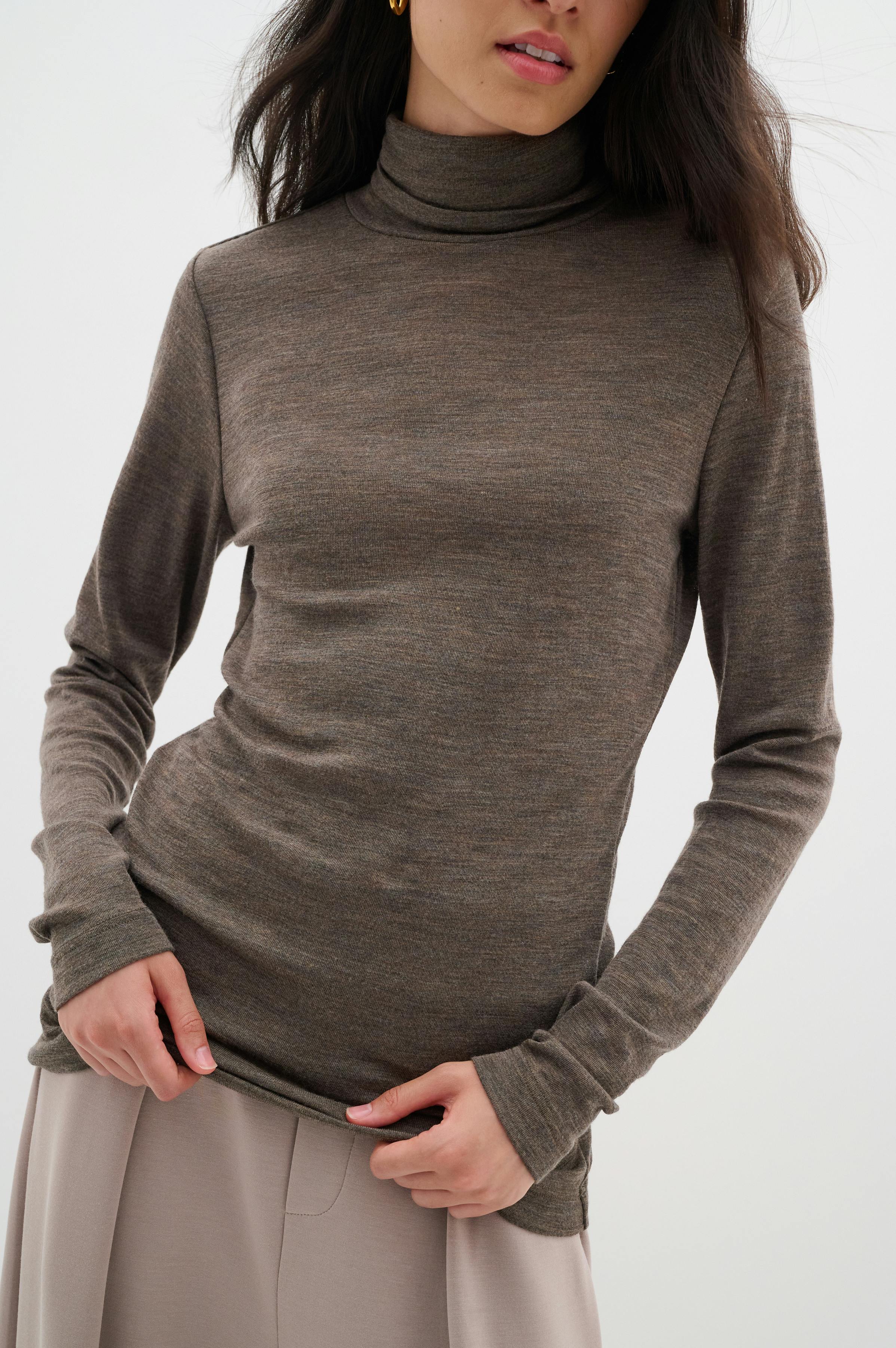 FangIW Wool Rollneck T-shirt LOOKBOOK DETAIL 30106097-300872