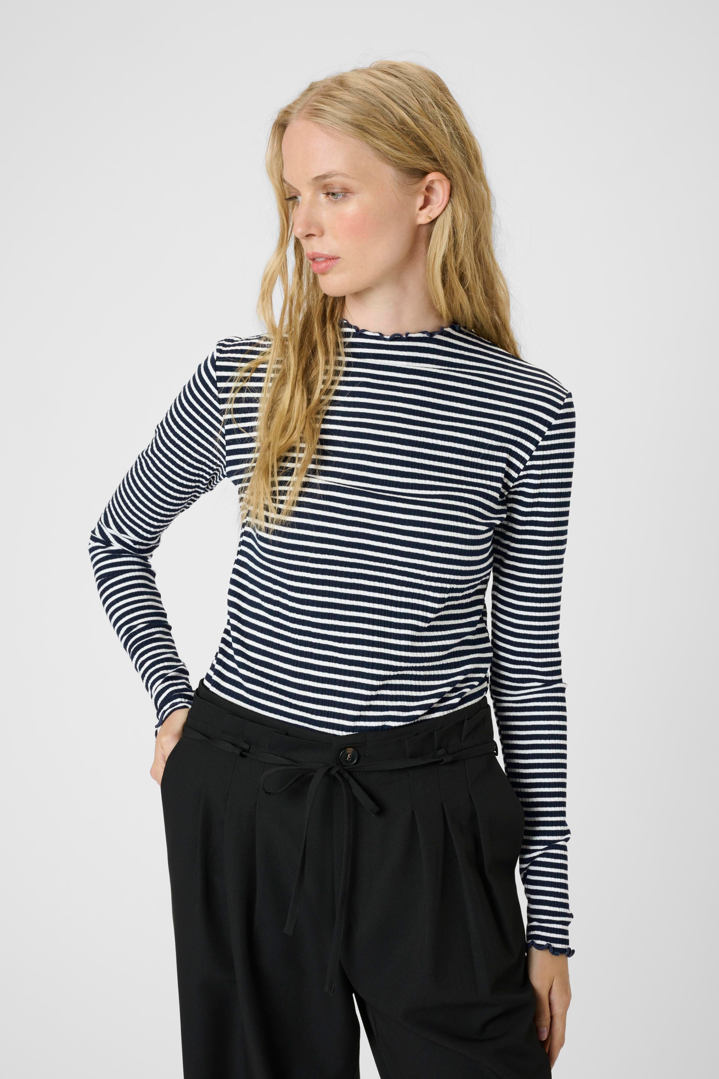 CandaceKB Blus LOOKBOOK FRONT 10103632-101949