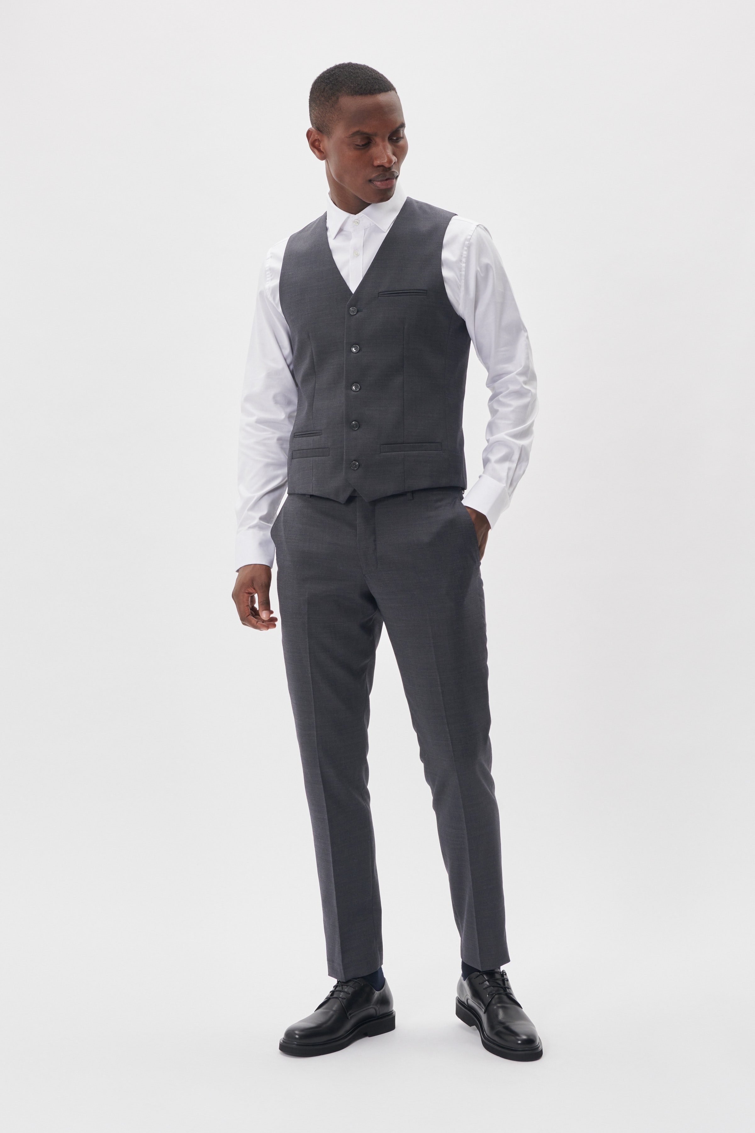 Breck Waistcoat LOOKBOOK FRONT 30201887-27101