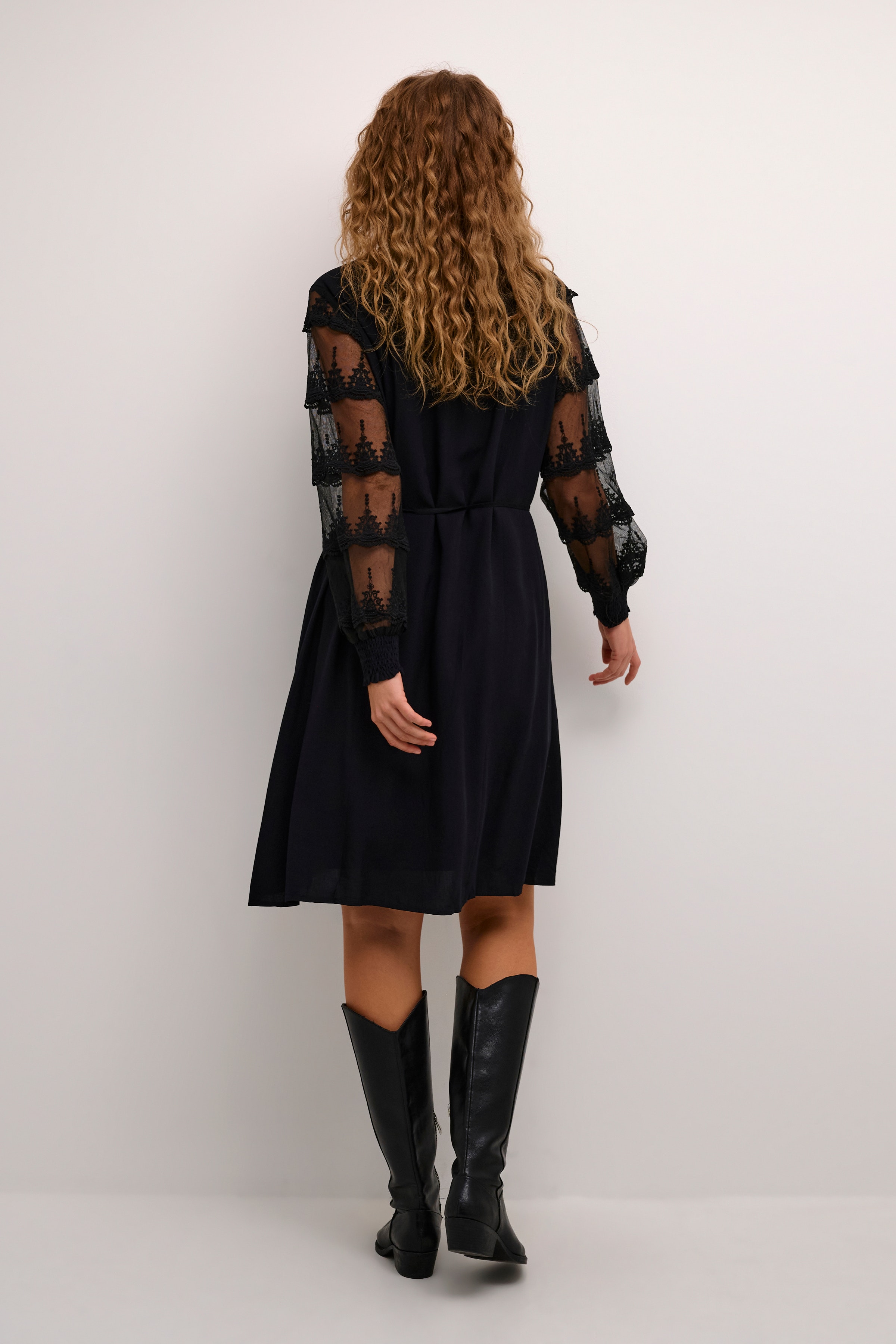 KAiva Kjole LOOKBOOK BACK 10509338-100121