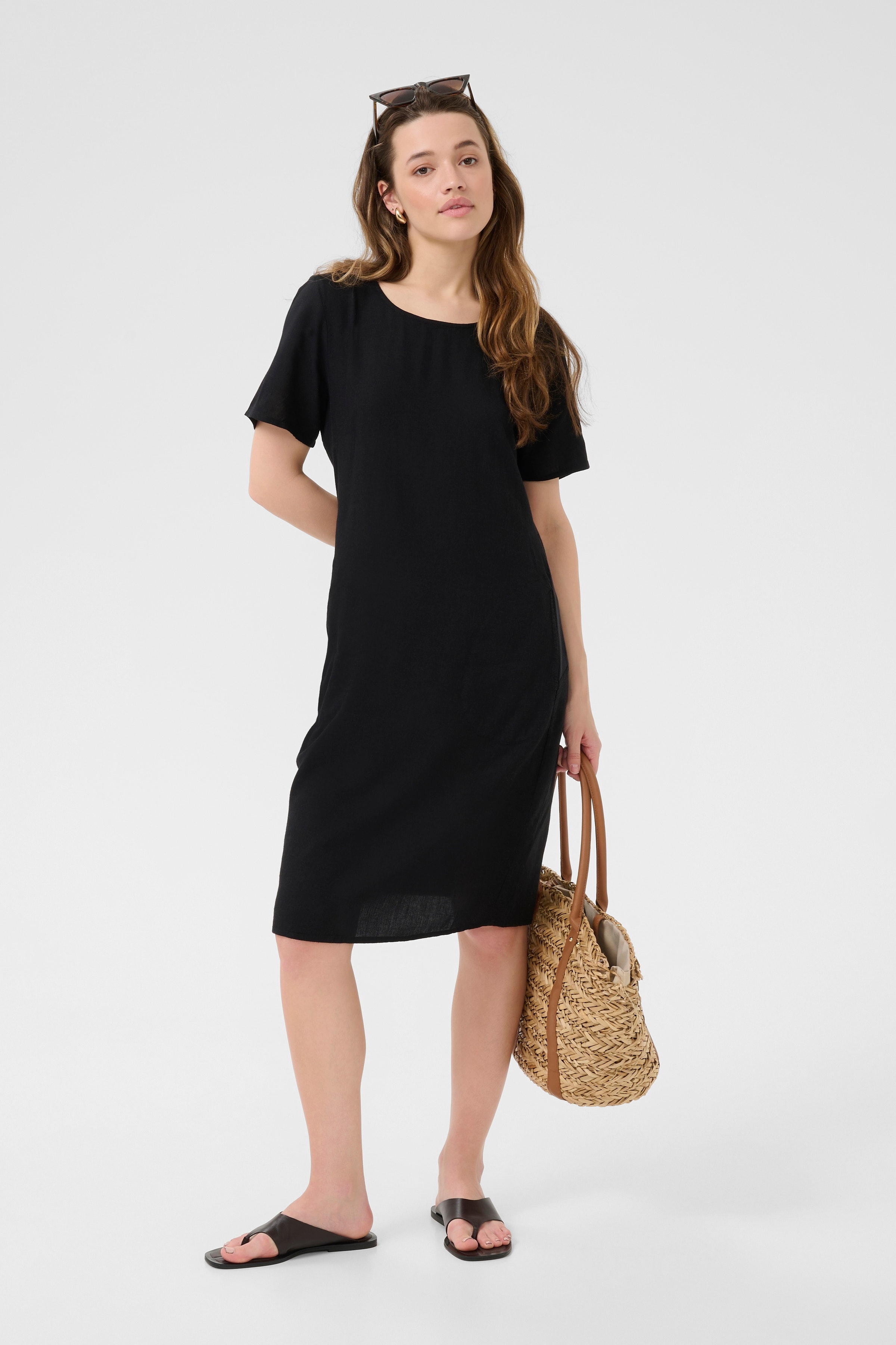 KAmilia Lin kjole LOOKBOOK FRONT 10508362-100121