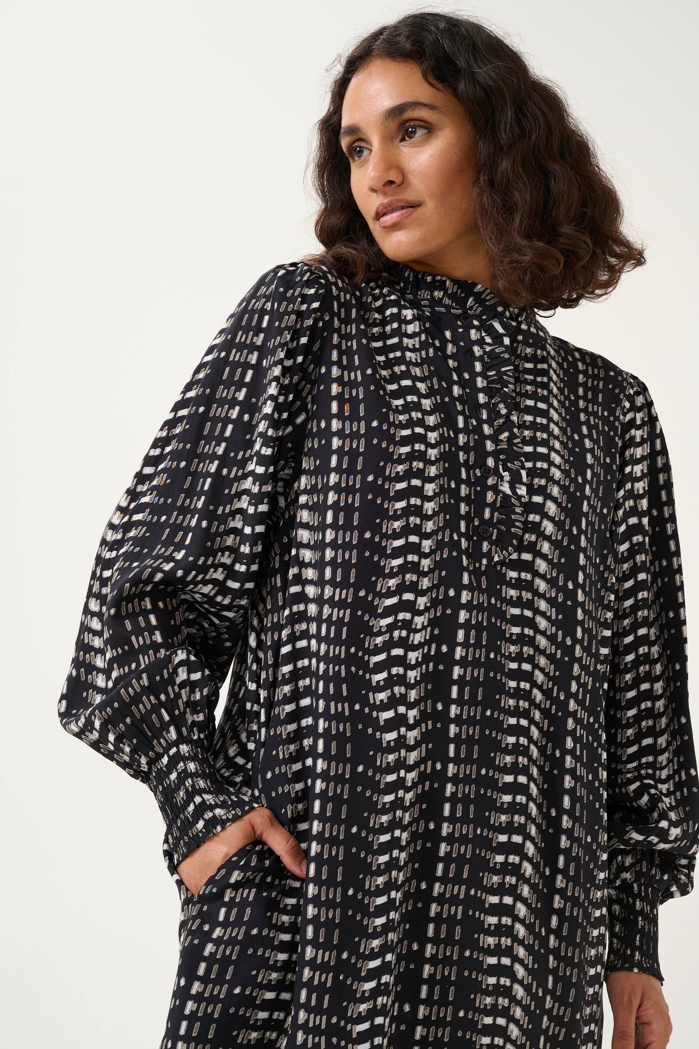 KAalice Kjole LOOKBOOK DETAIL 10509404-106972