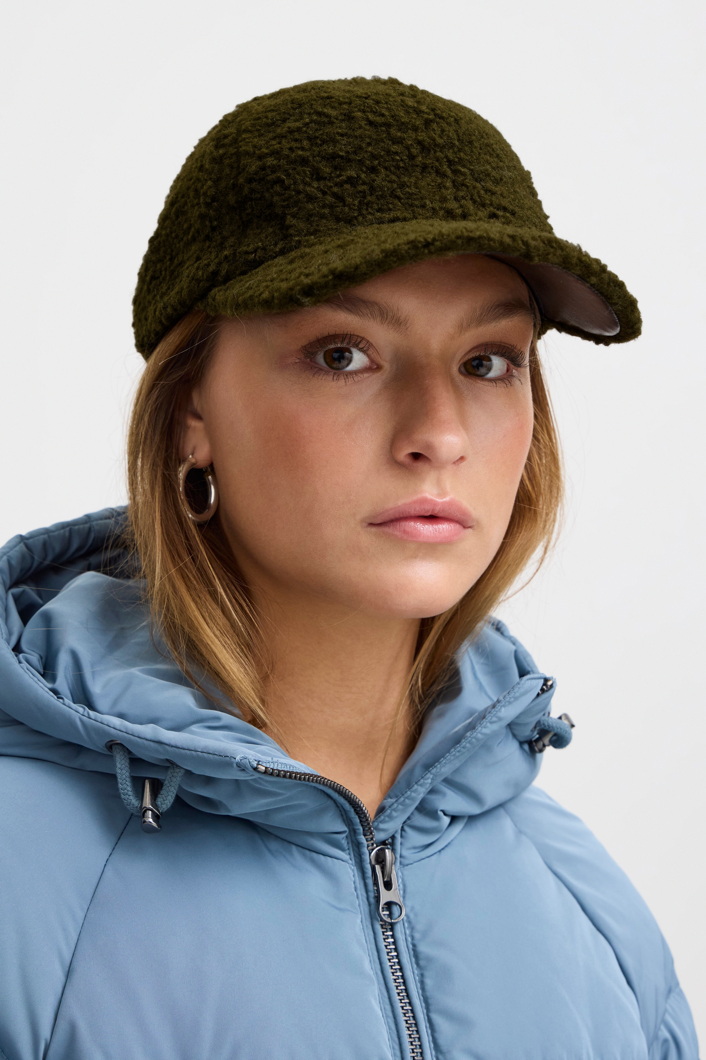 IANADINE Hatt LOOKBOOK FRONT 20121533-180629