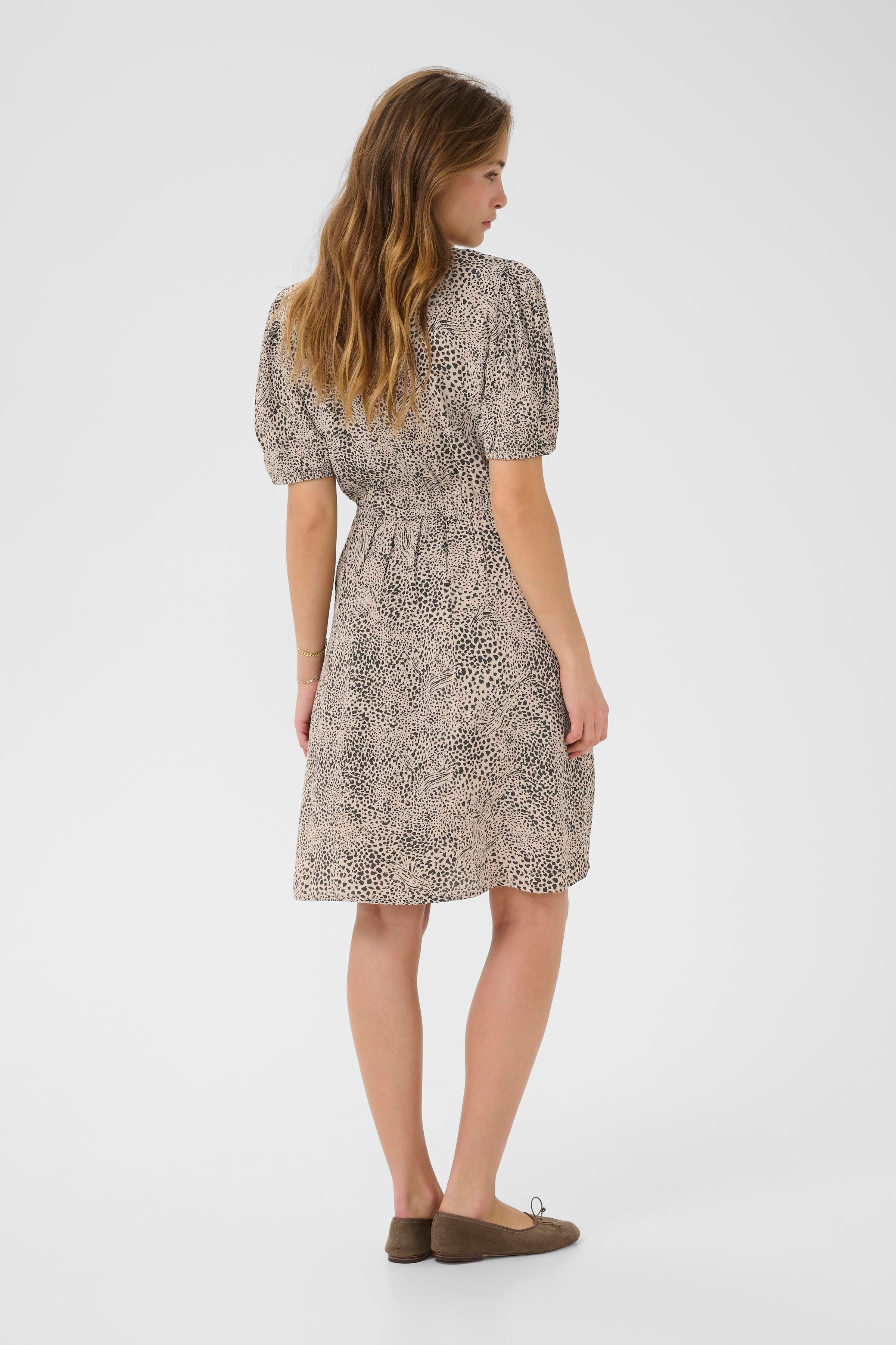 KAliana Kjole LOOKBOOK BACK 10510014-107403