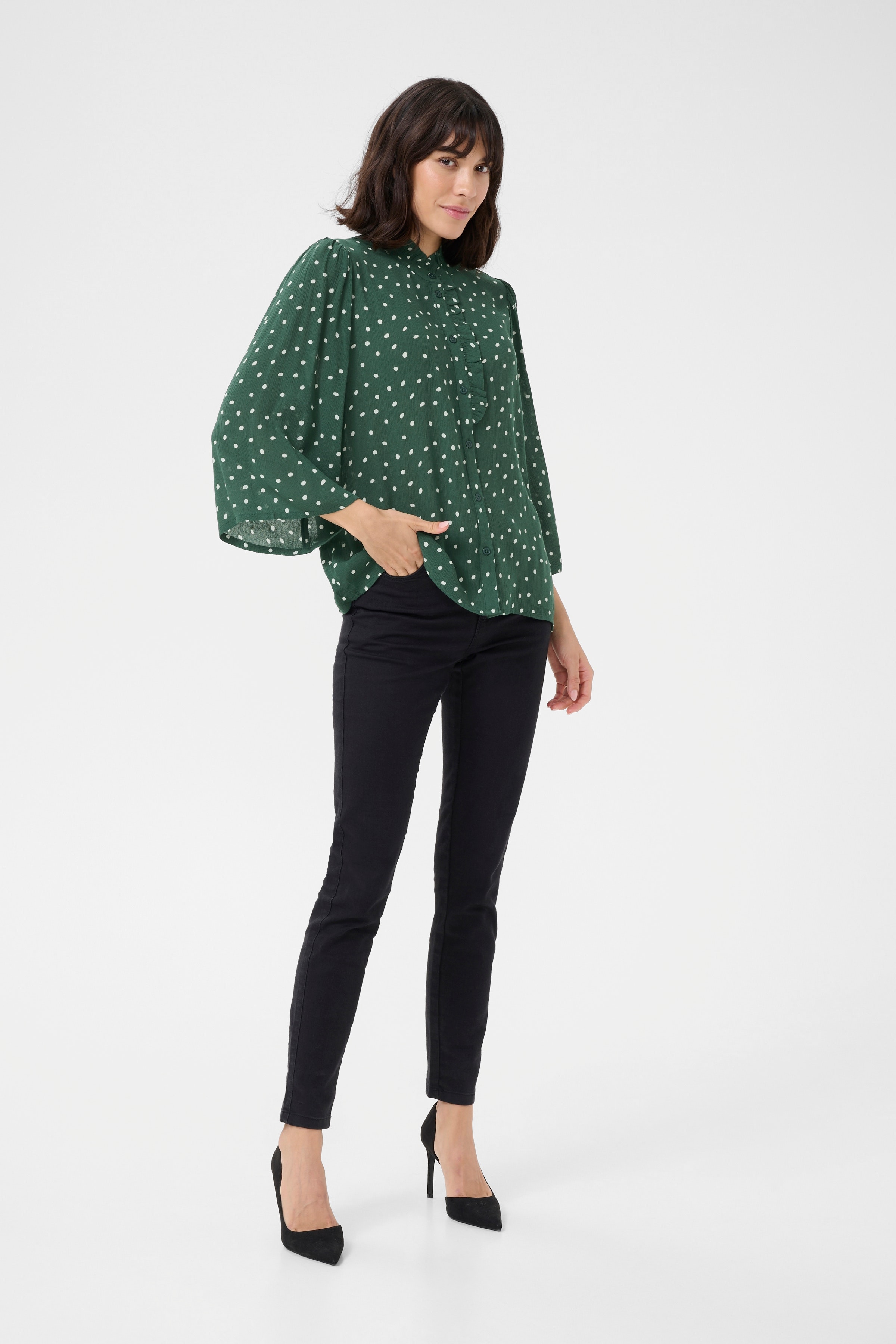 KAvinni Skjorte LOOKBOOK FRONT 10510057-107159