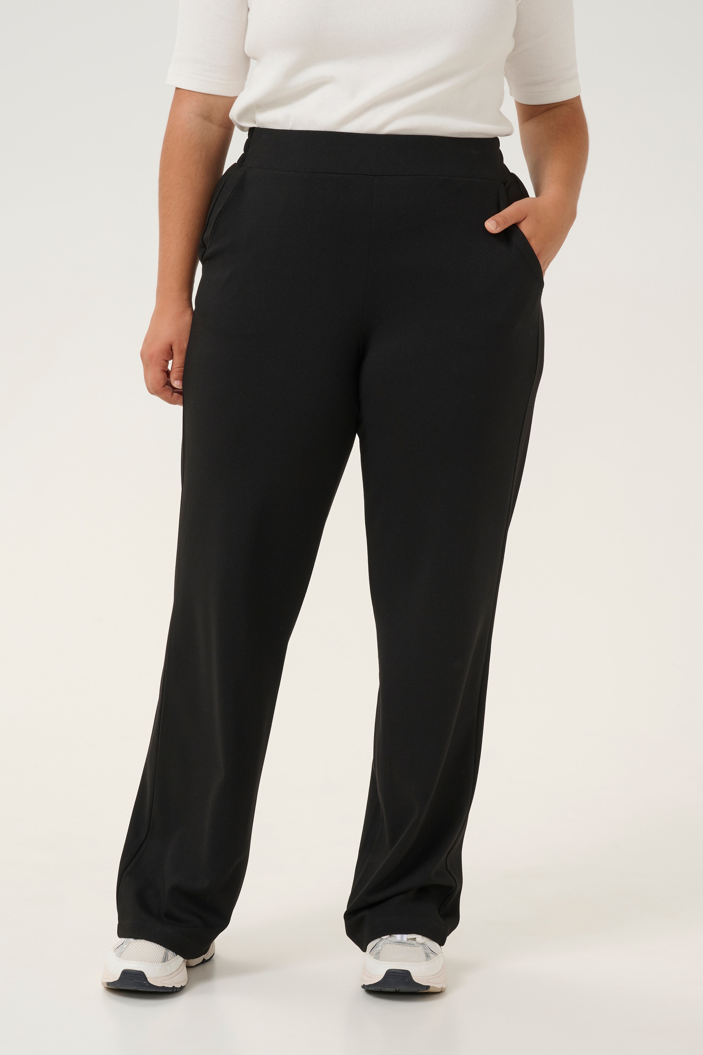 KCfrey Trousers LOOKBOOK FRONT 10582952-100121