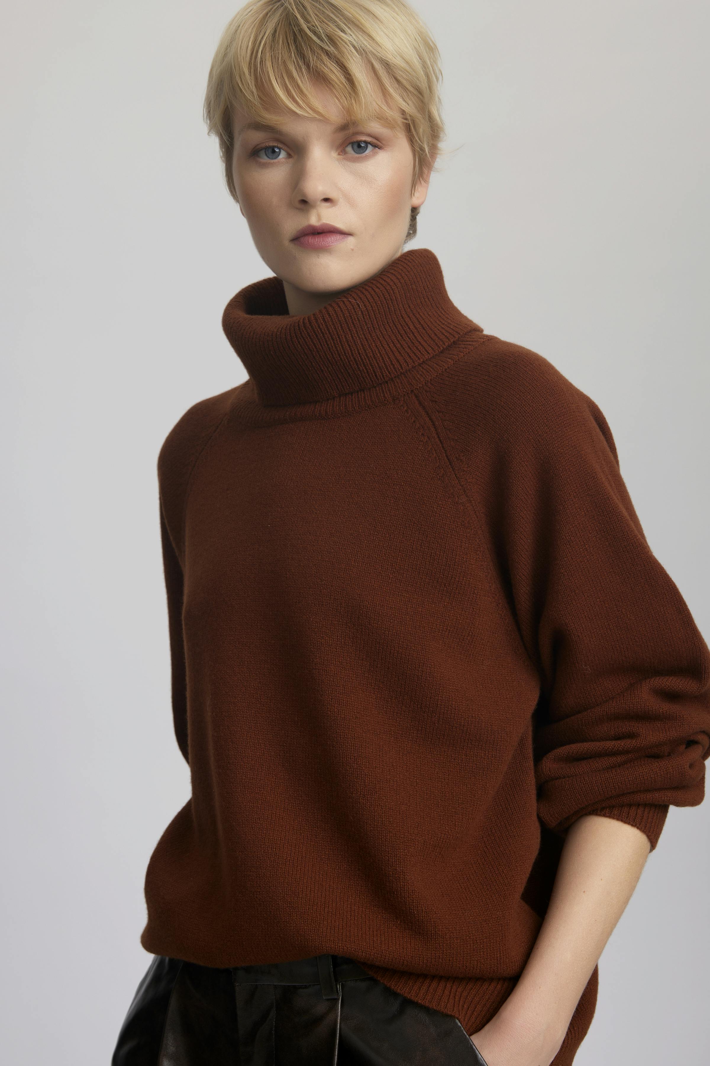 ManziGZ Pullover LOOKBOOK FRONT 10908758-106587