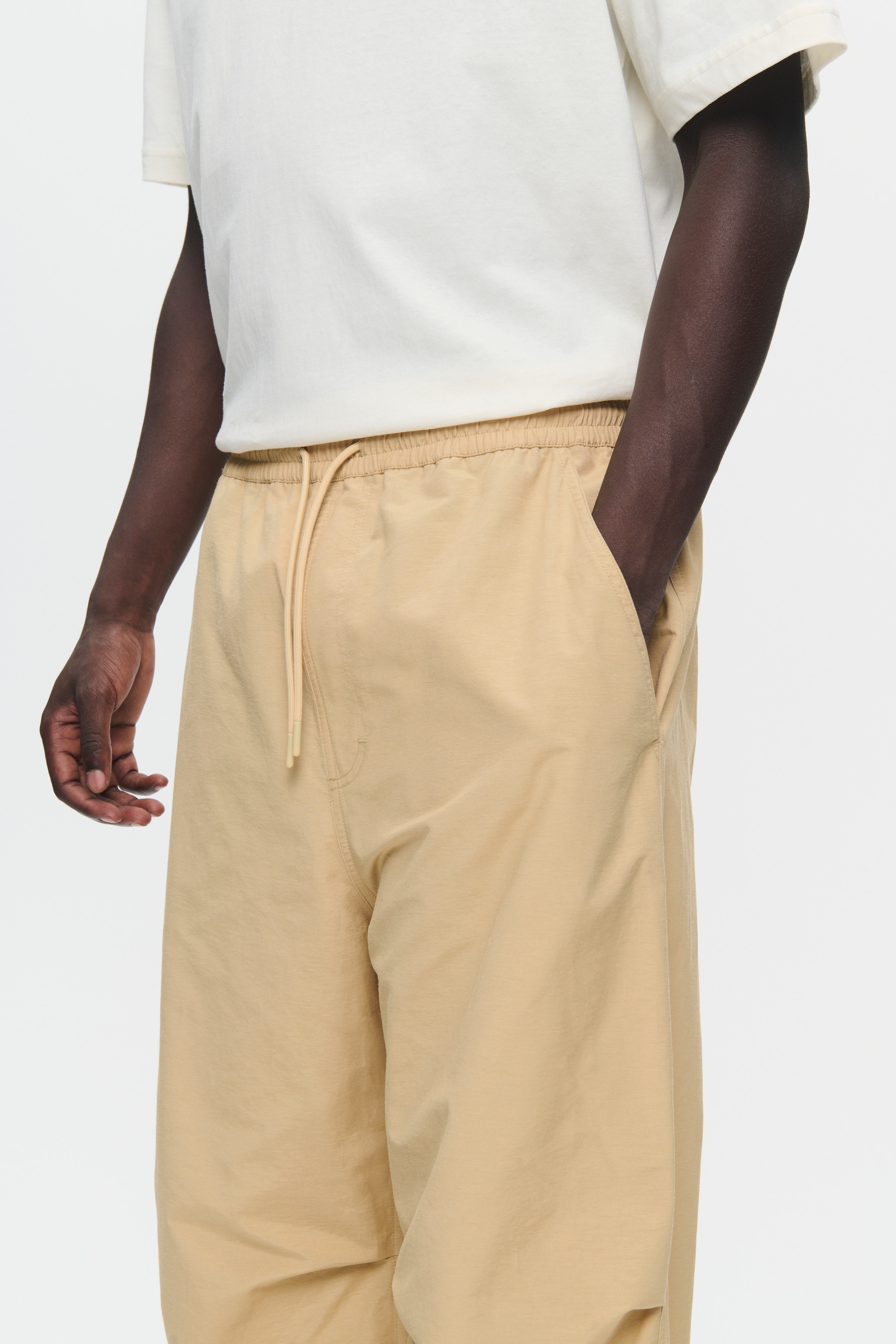 WWMik Parachute Pants LOOKBOOK DETAIL 30250080-160920