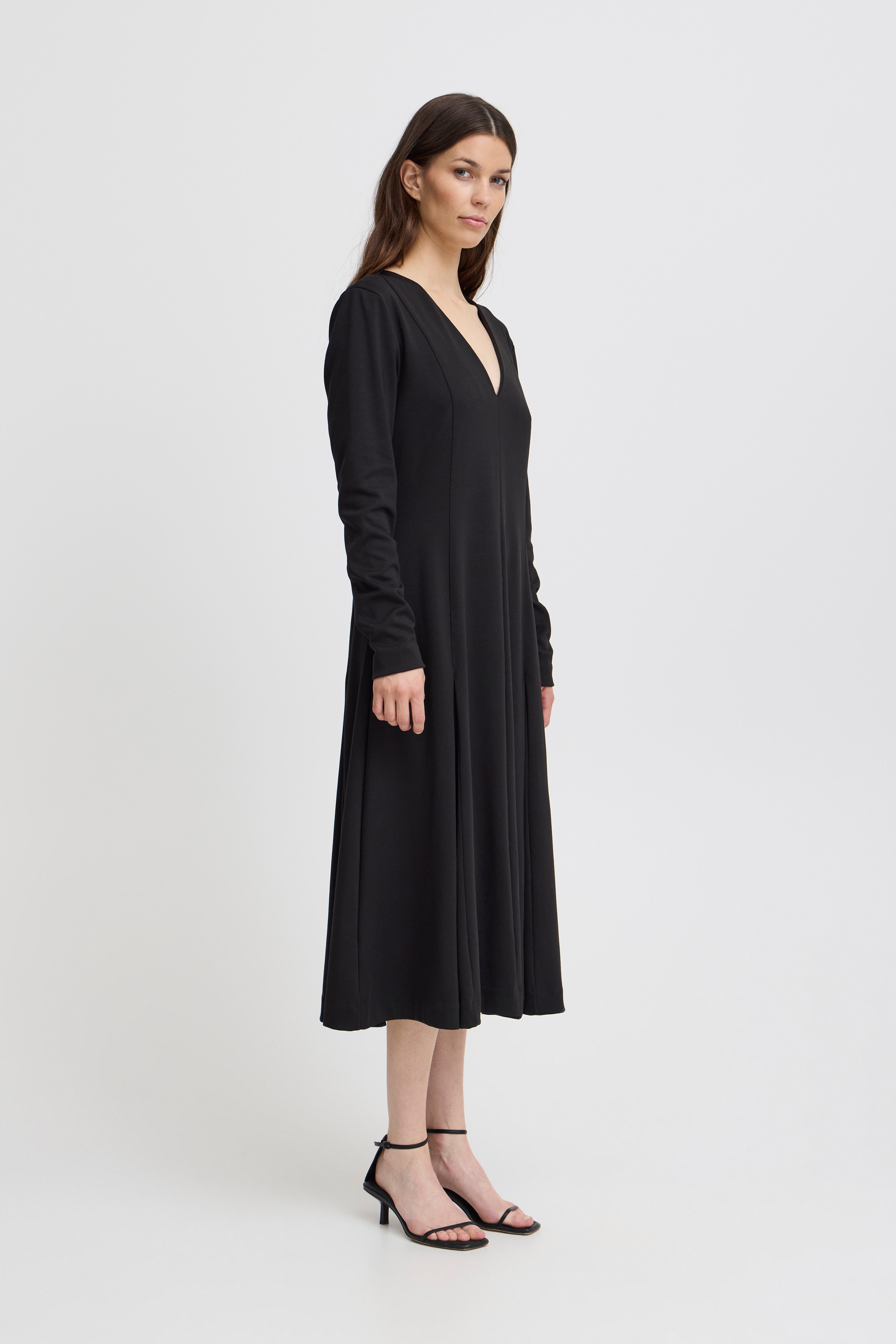 IHSIMONSE Kjole LOOKBOOK FRONT 20121794-194008