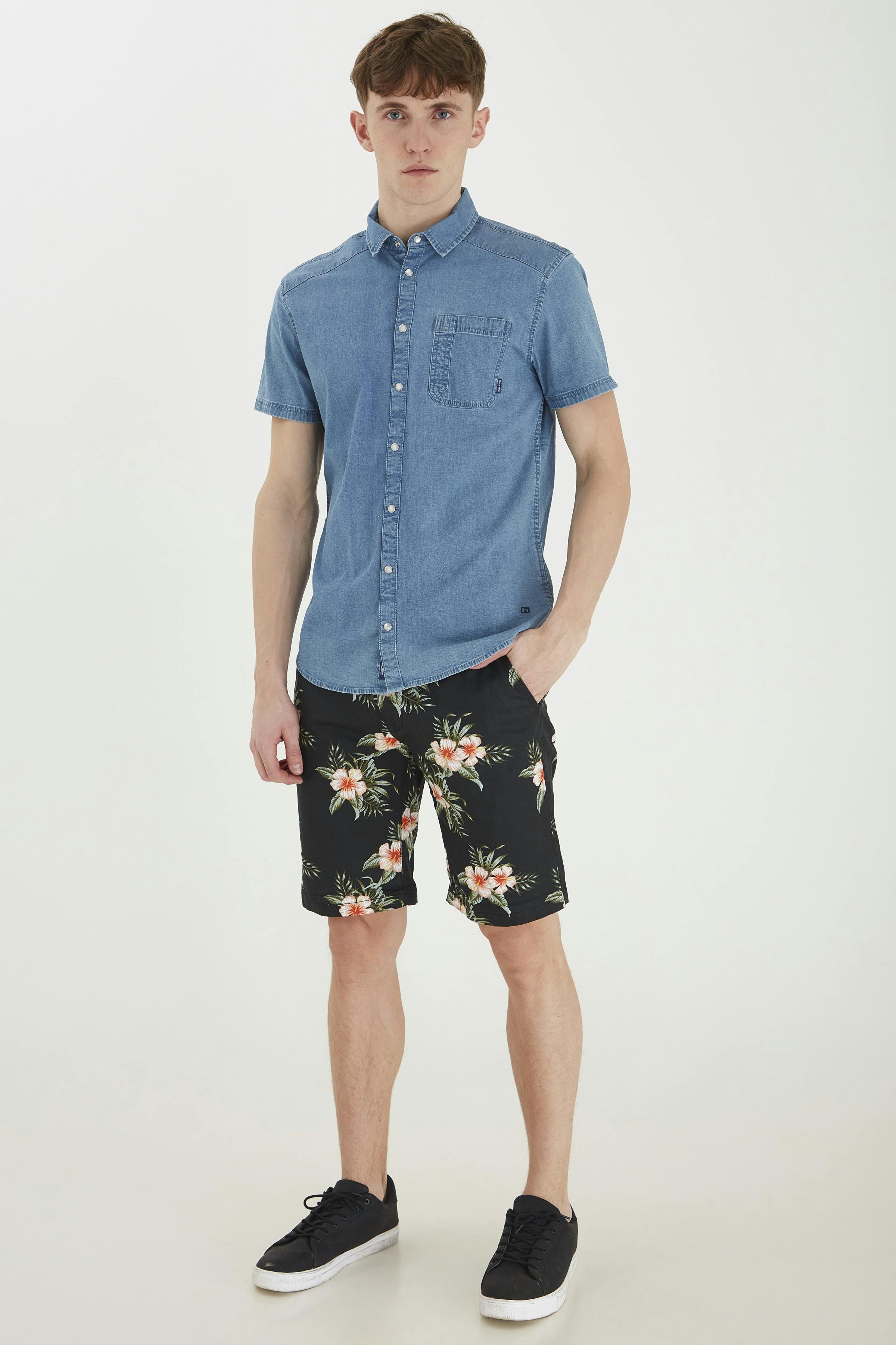 Shorts LOOKBOOK FRONT 20712188-194007