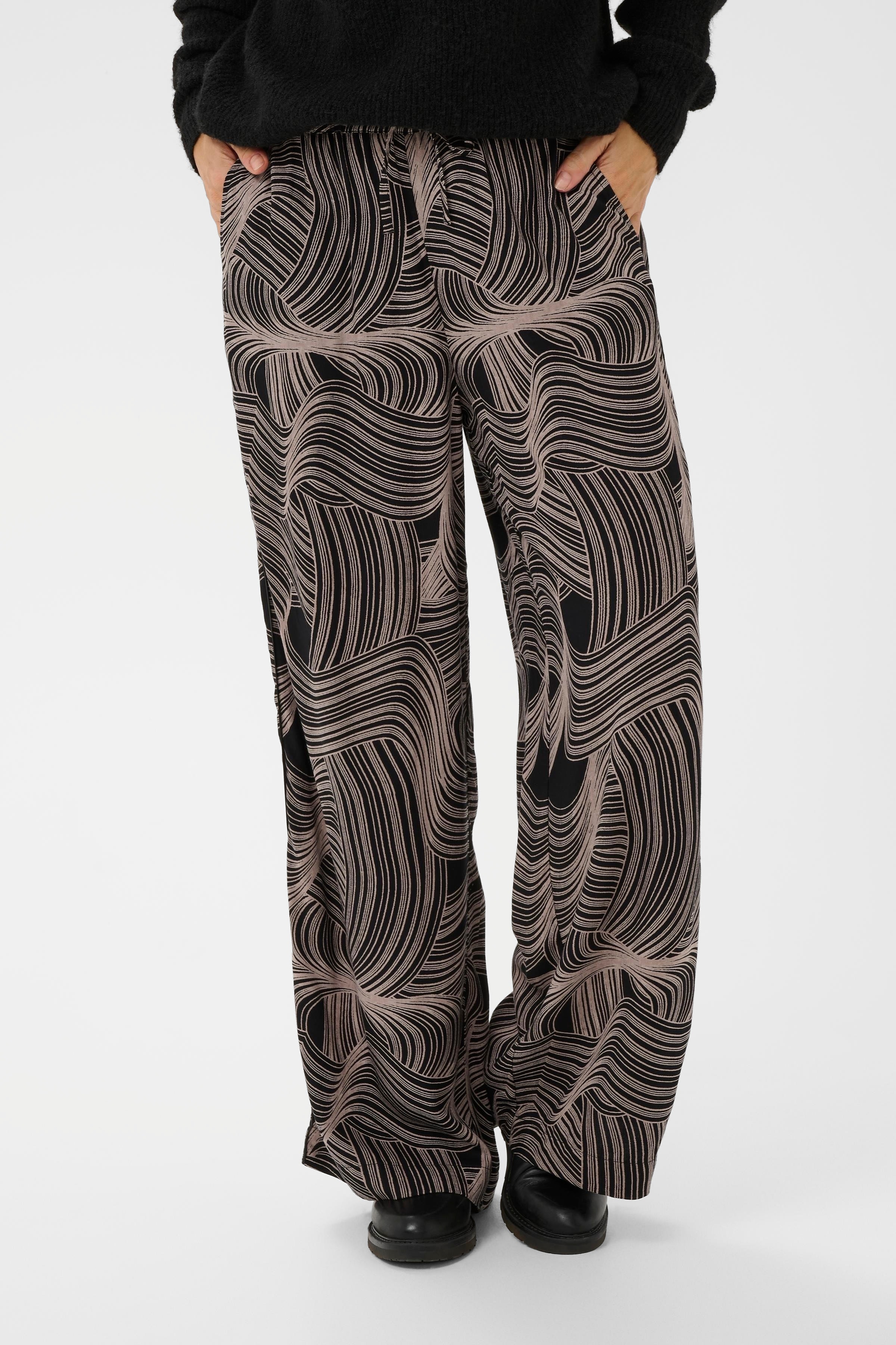 BPerianna Byxor LOOKBOOK FRONT 40200043-108648