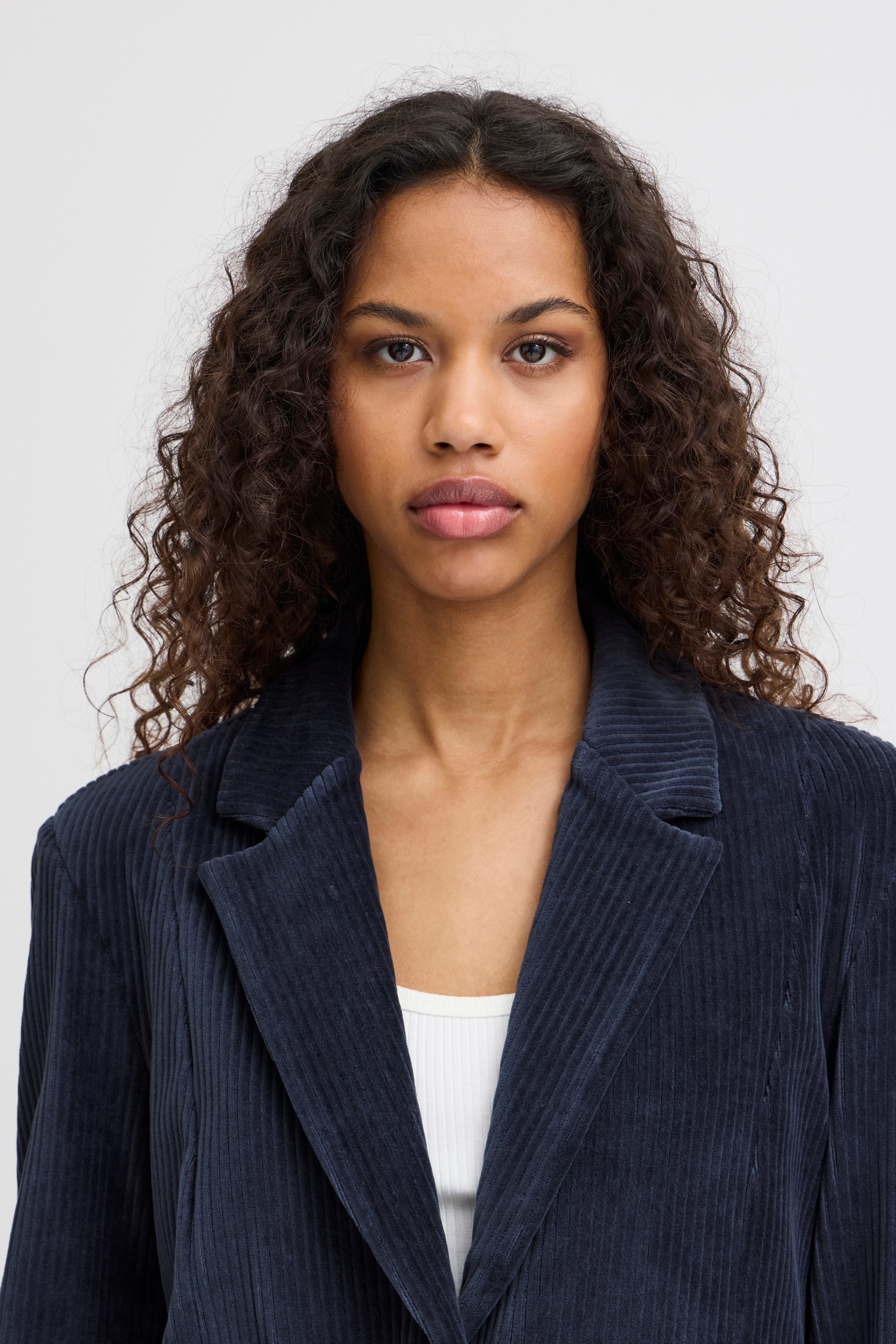 IHTAMARY Blazer LOOKBOOK DETAIL 20121619-194010