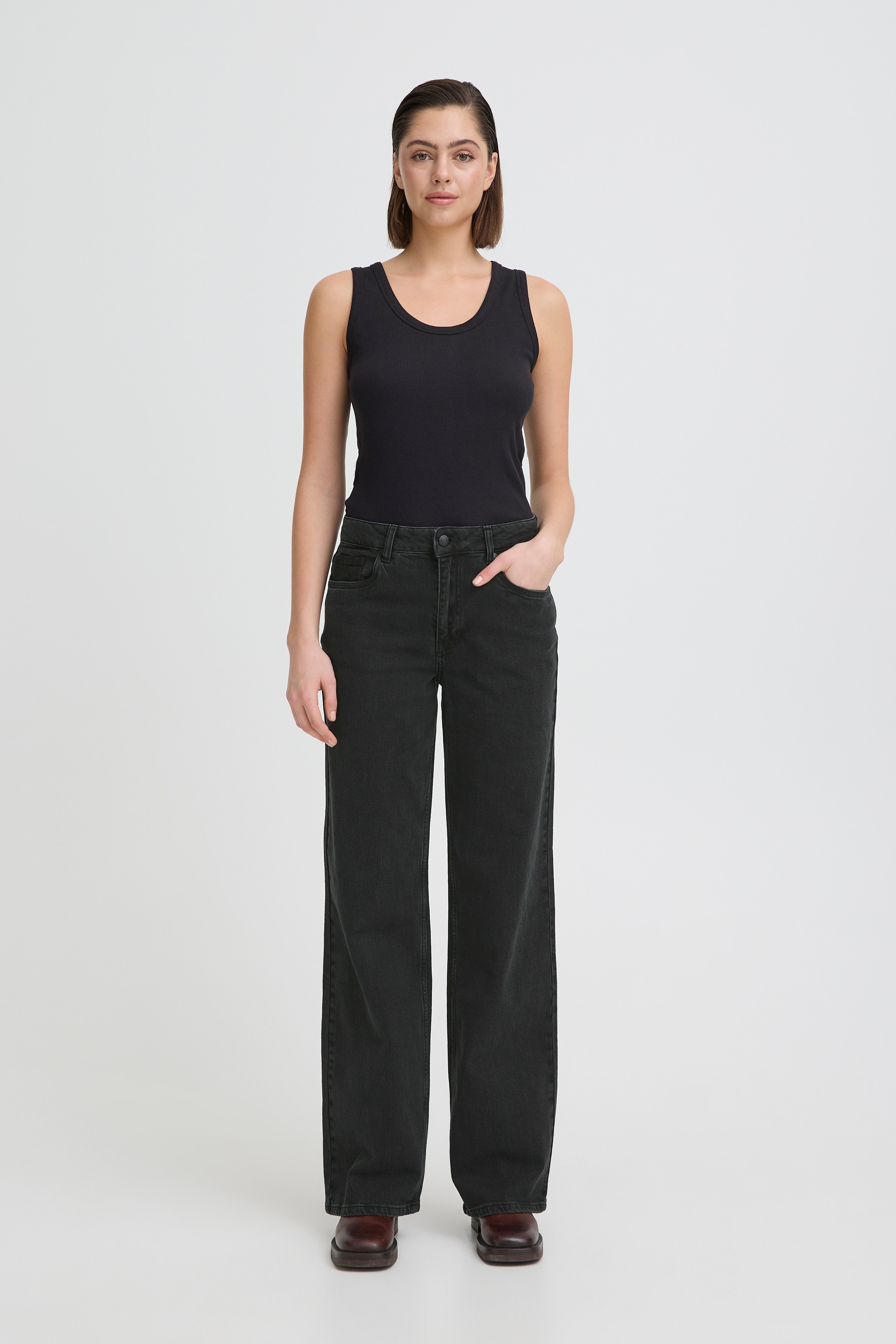 PZVEGA Jeans LOOKBOOK FRONT 50207173-200004