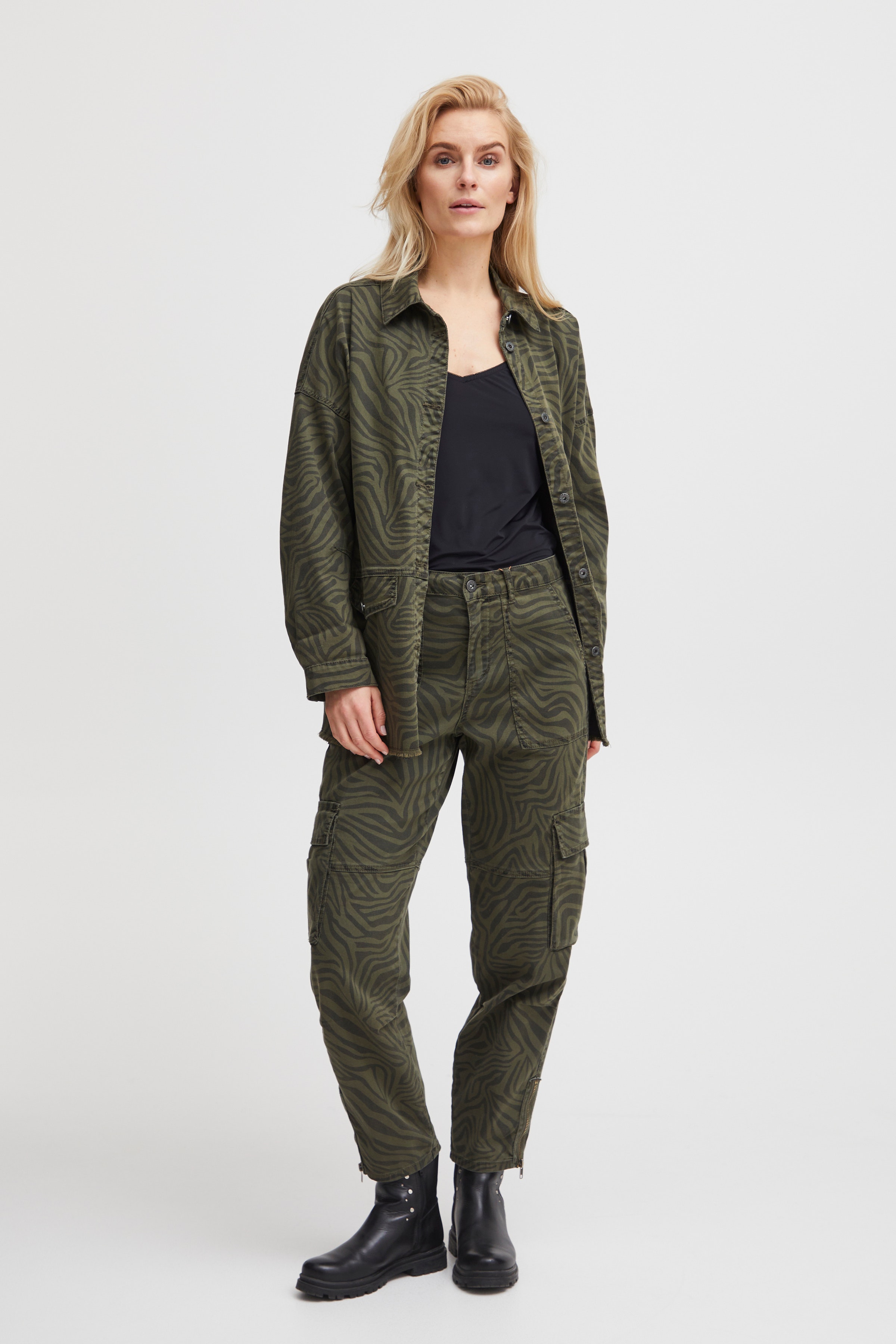 PZANGELA Bukser LOOKBOOK FRONT 50206948-201651