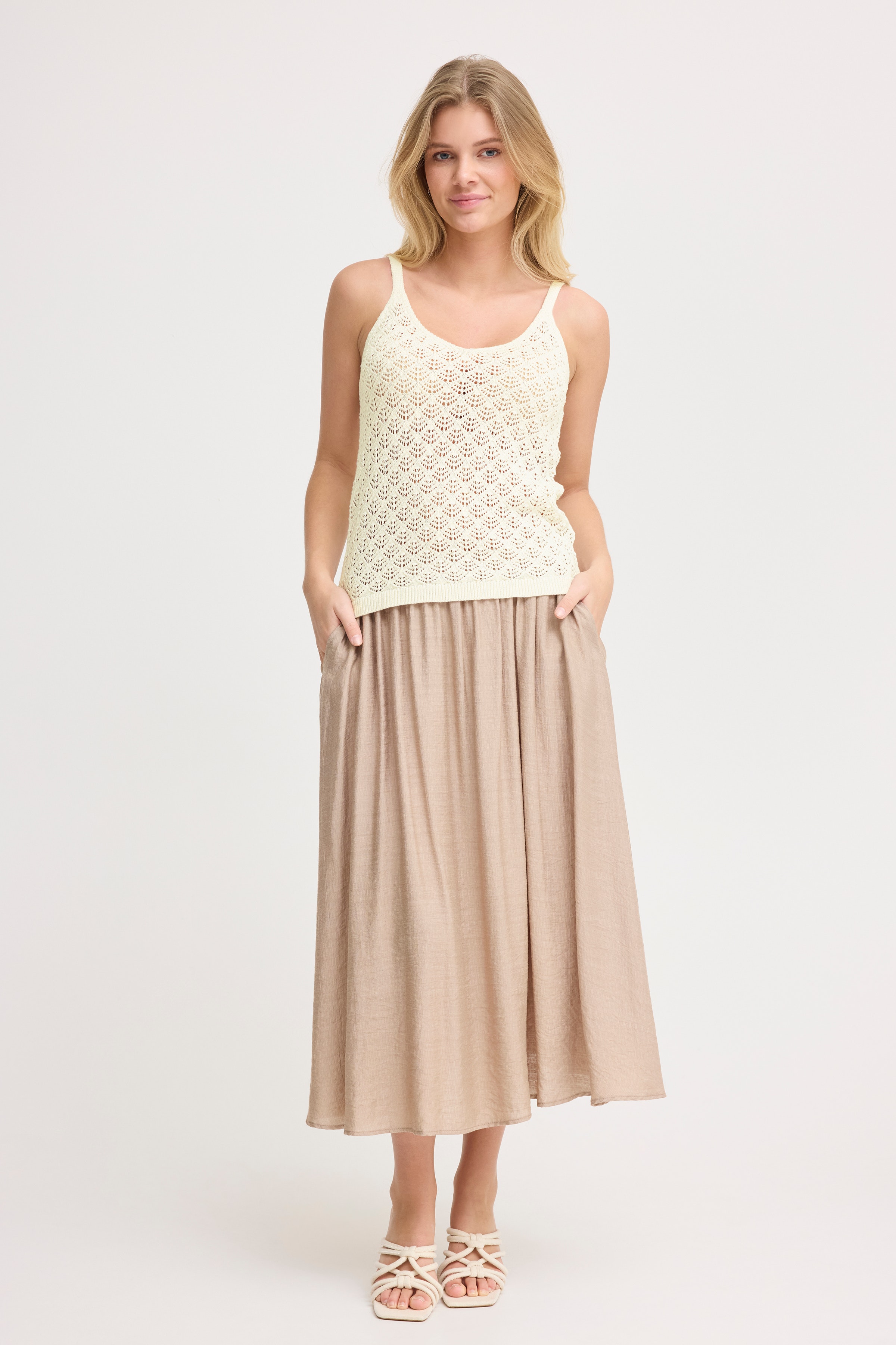 FRODA Top LOOKBOOK FRONT 20615696-110701