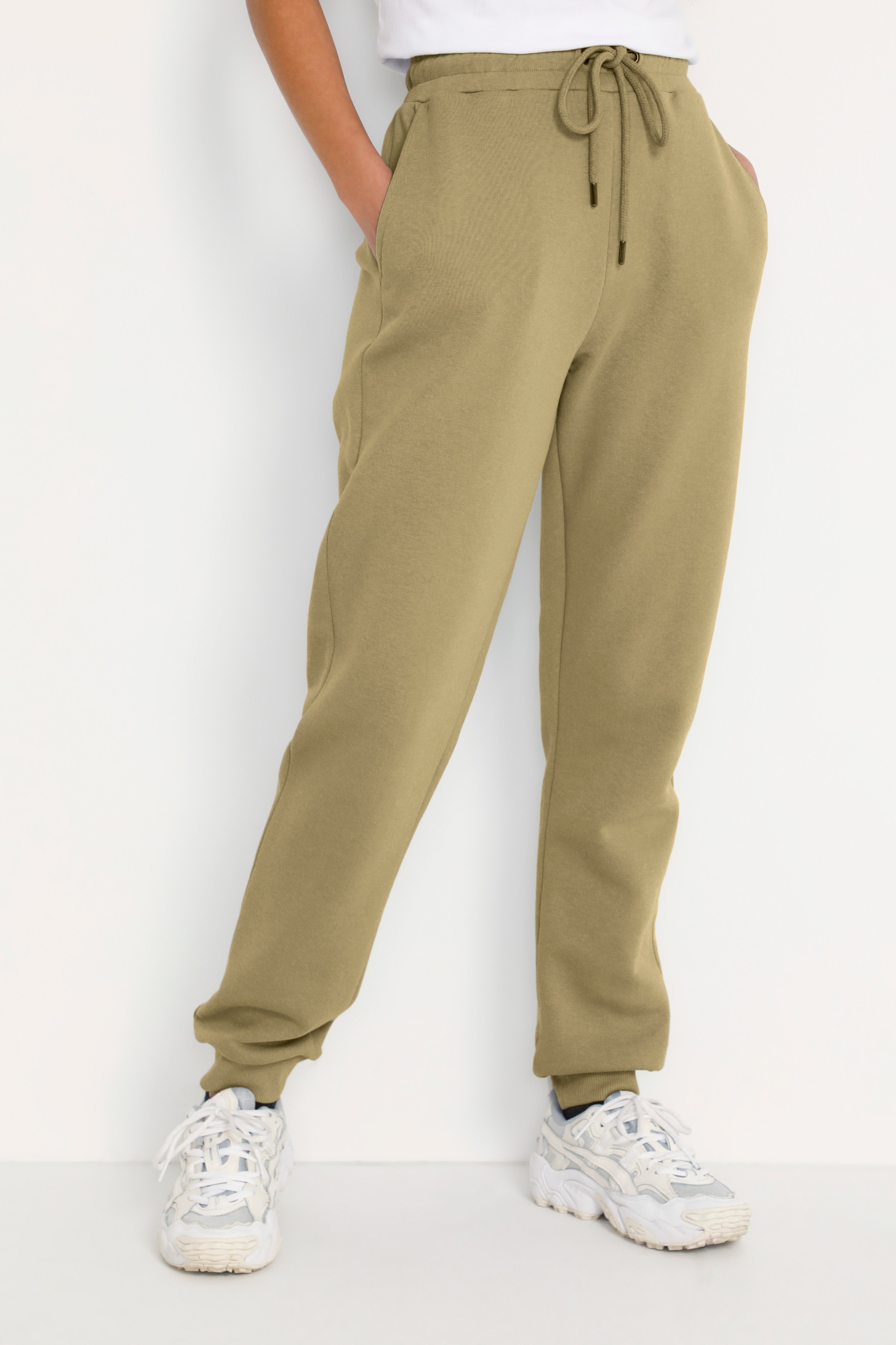 KAlizzy Byxor LOOKBOOK FRONT 10506144-170618