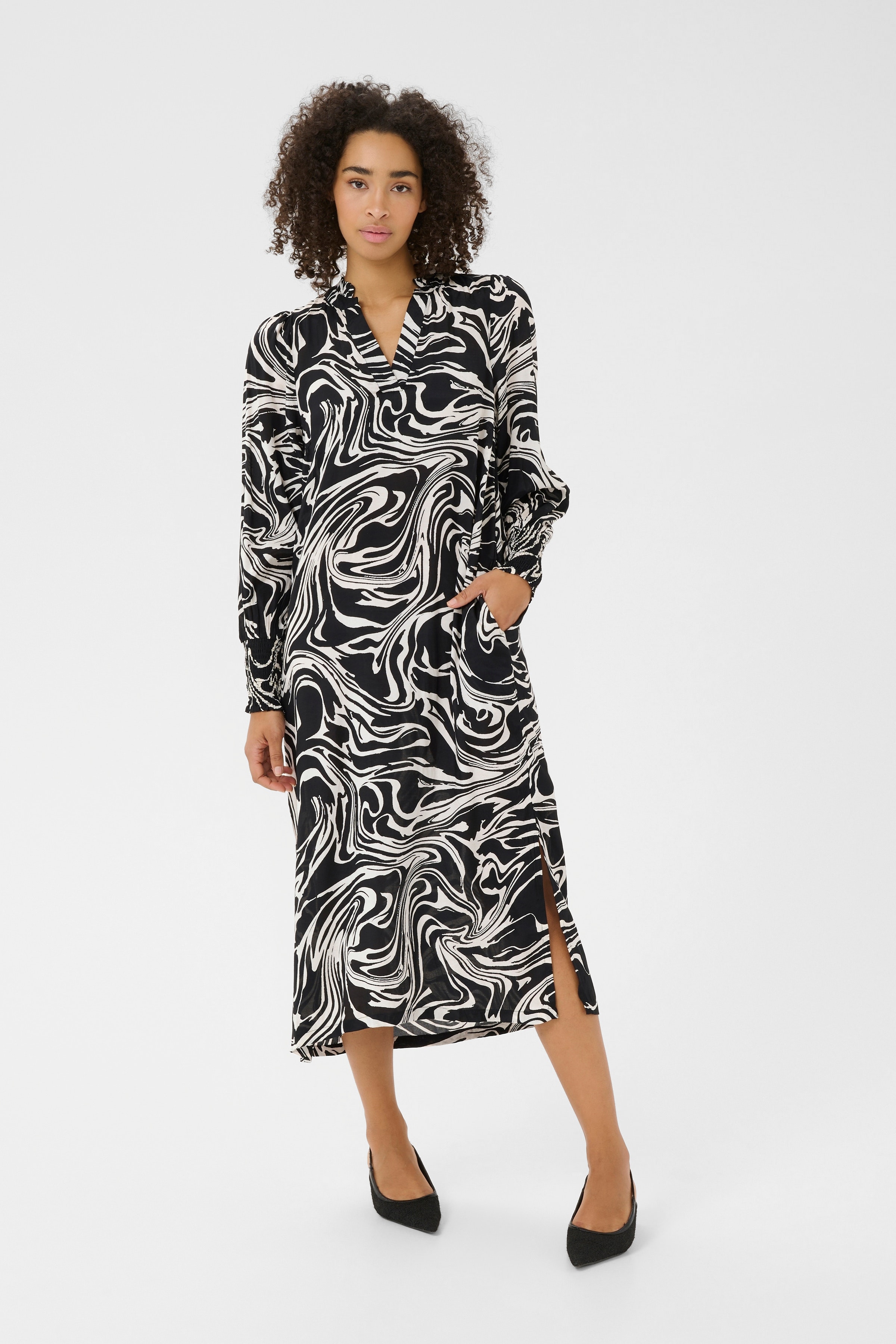 KAdrylia Kjole LOOKBOOK FRONT 10507646-105424
