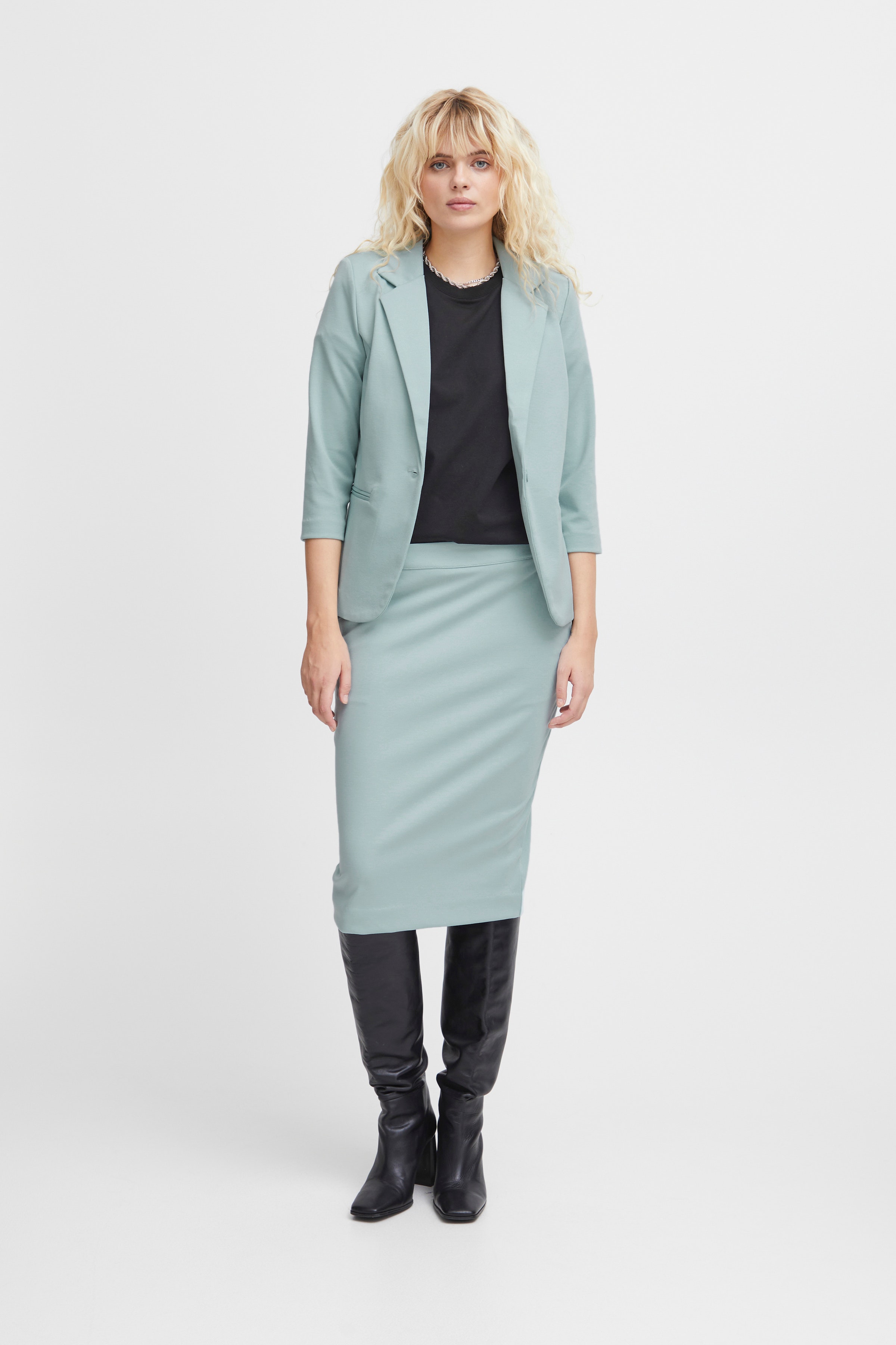IHKATE Skjørt LOOKBOOK FRONT 20118160-144506