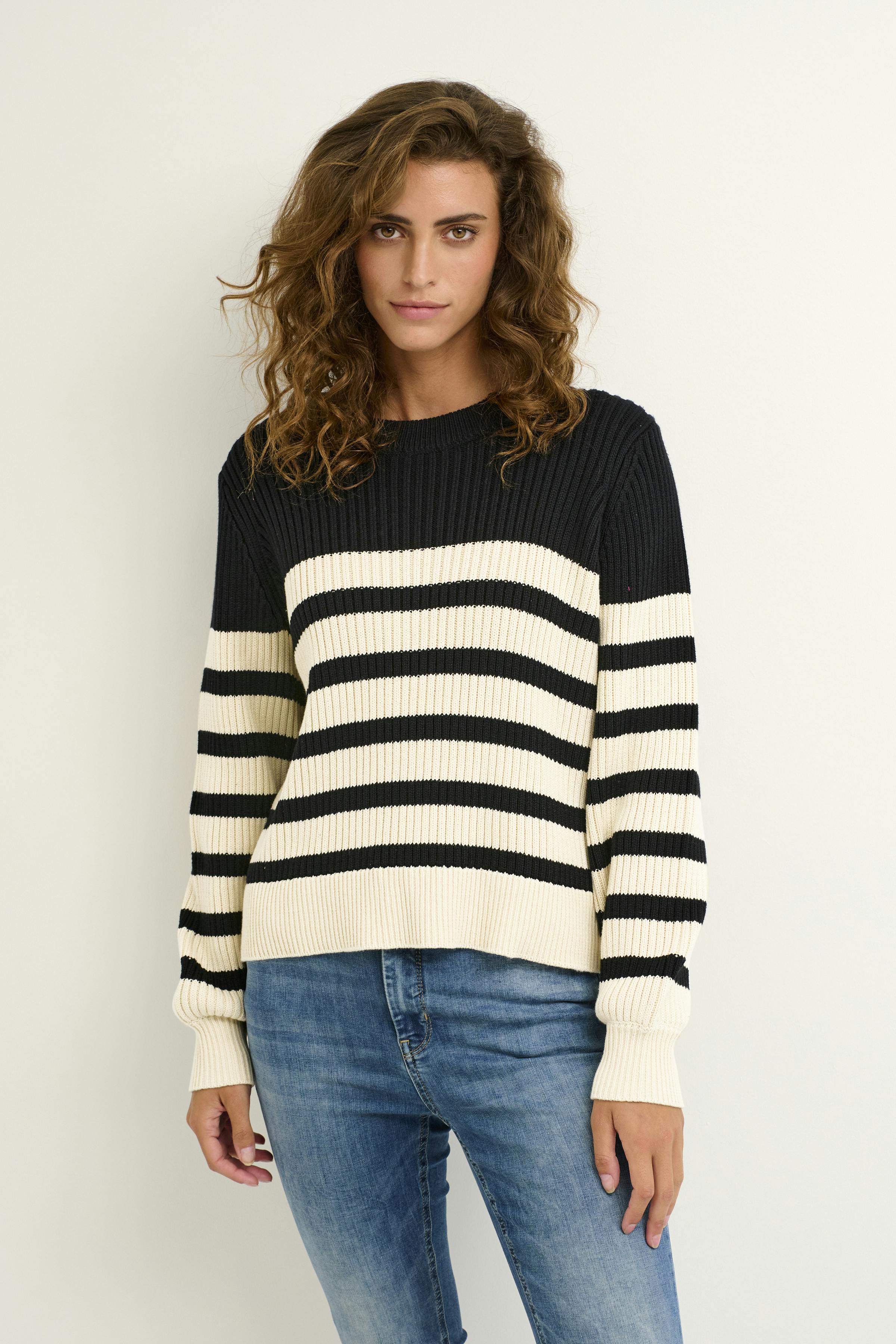 CUewy Pullover LOOKBOOK FRONT 50108905-500012