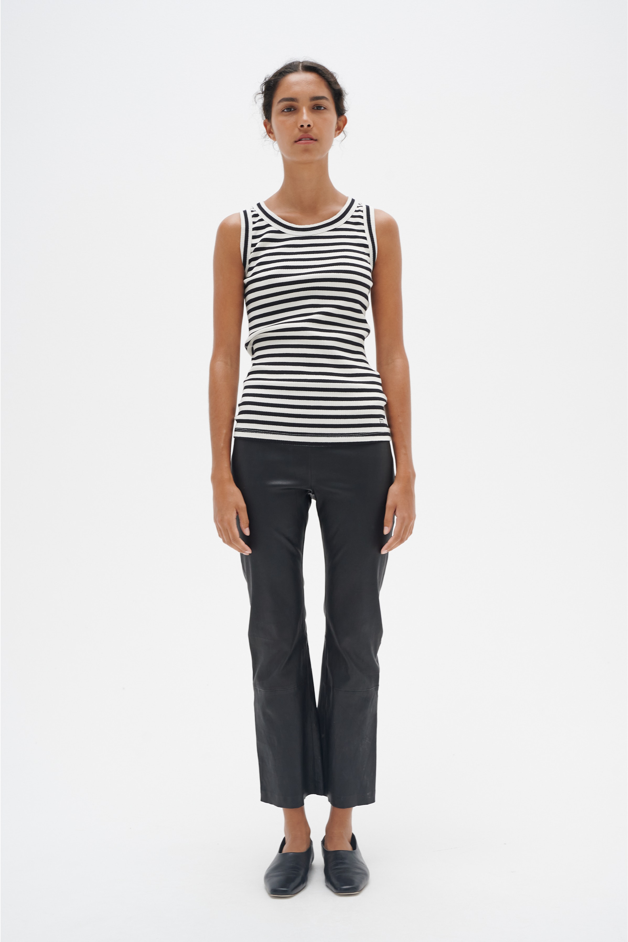 Cedar Trousers LOOKBOOK FRONT 30103427-10050