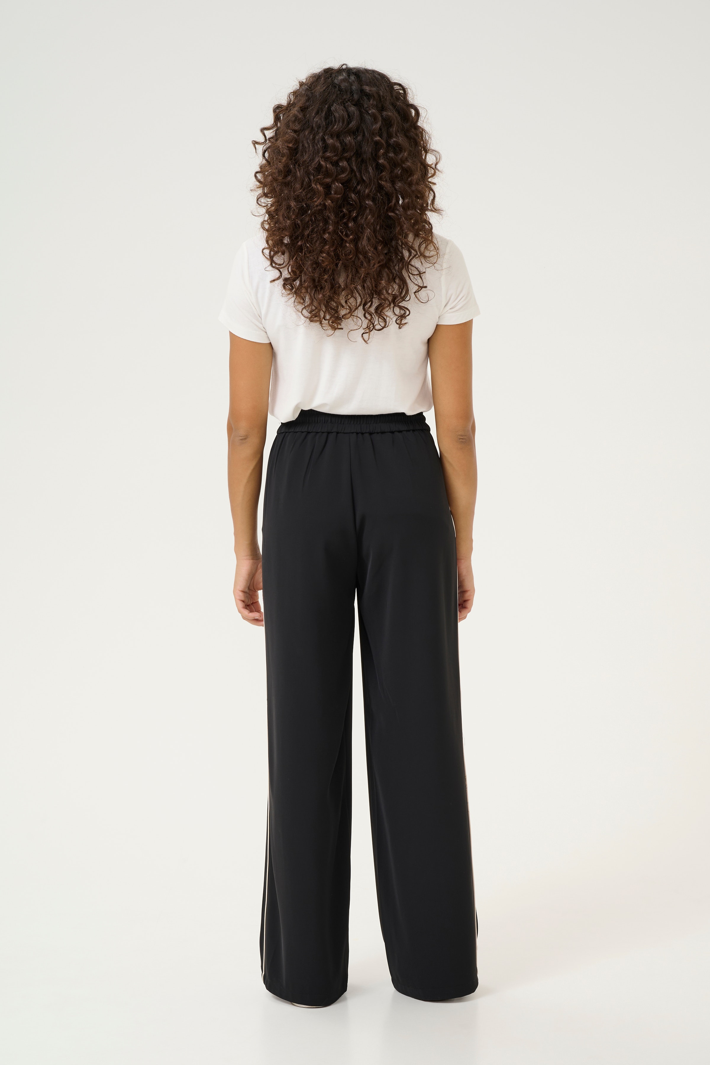 CUaram Trousers LOOKBOOK BACK 50111678-500012