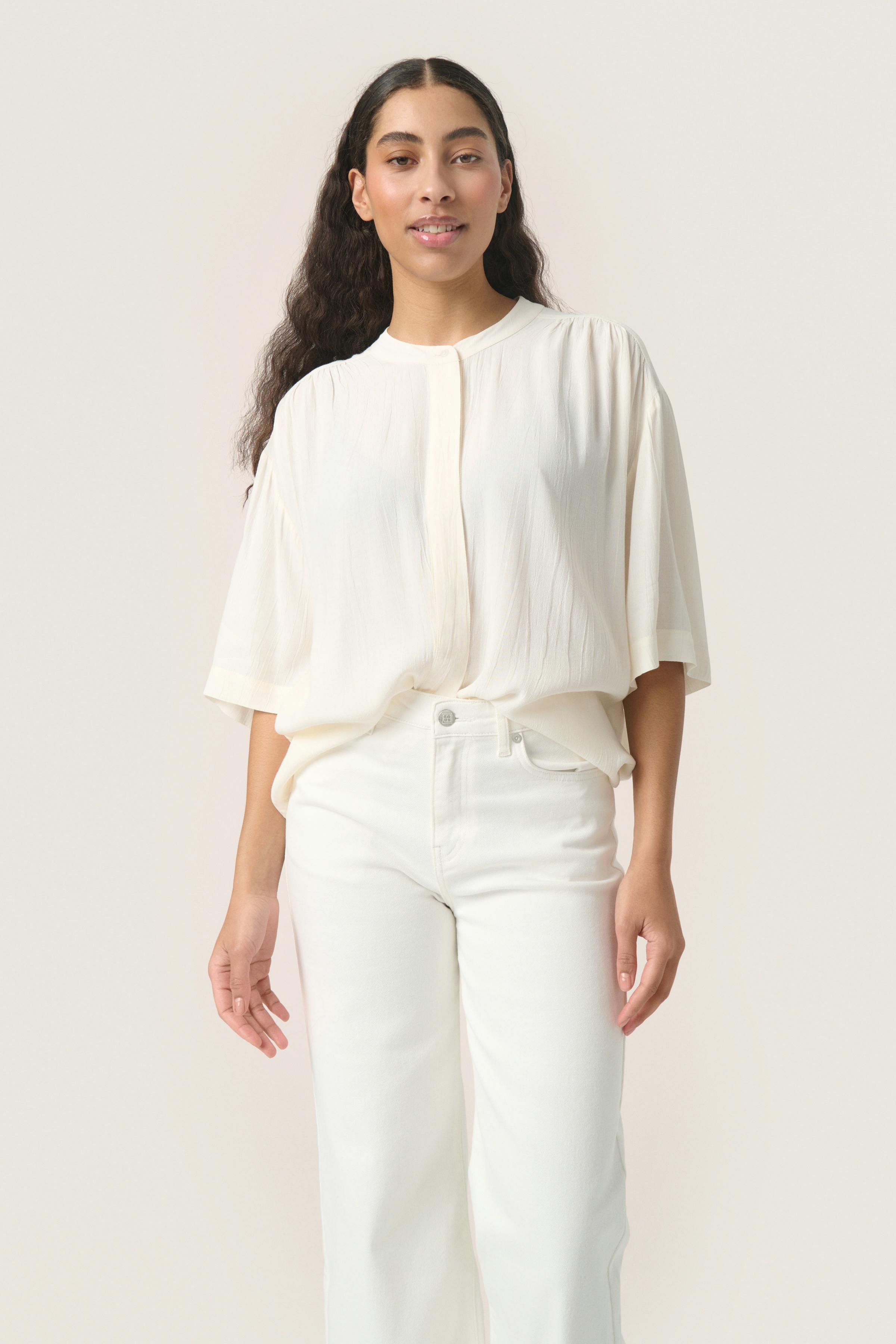 SLLayna Blouse LOOKBOOK FRONT 30407339-110701