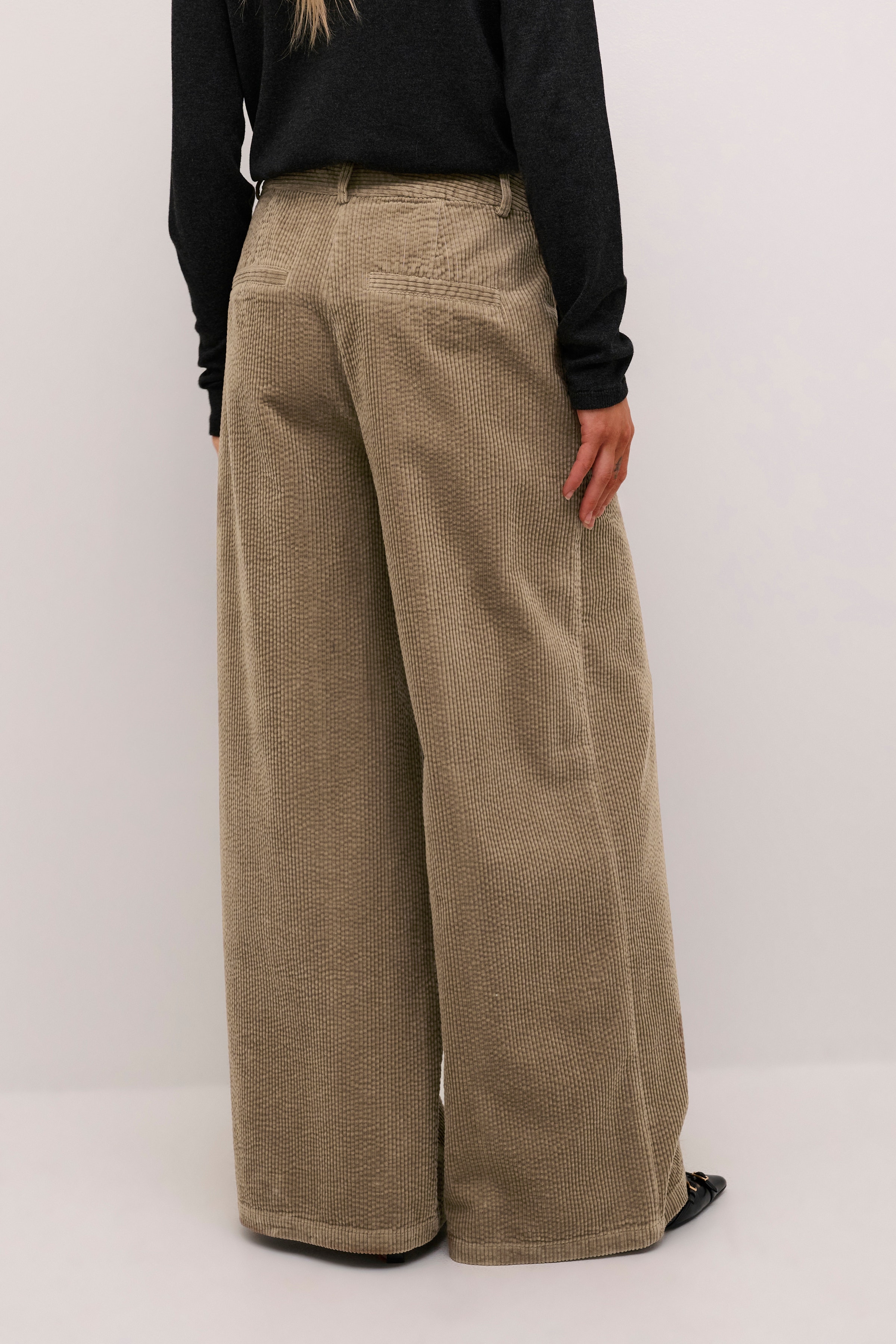 CUklay Trousers LOOKBOOK BACK 50111043-171310