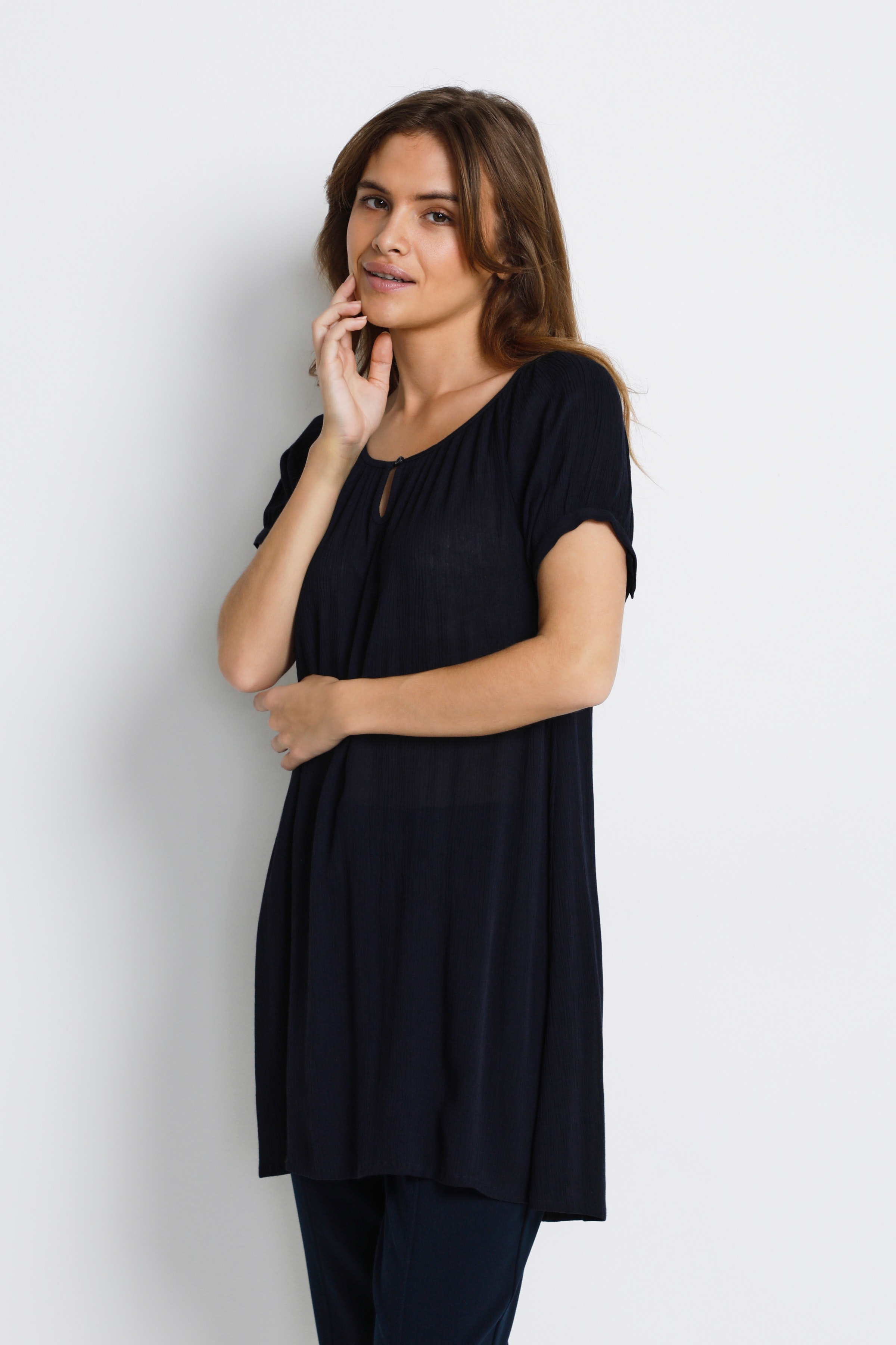 Amber Tunika LOOKBOOK FRONT 501031-52737