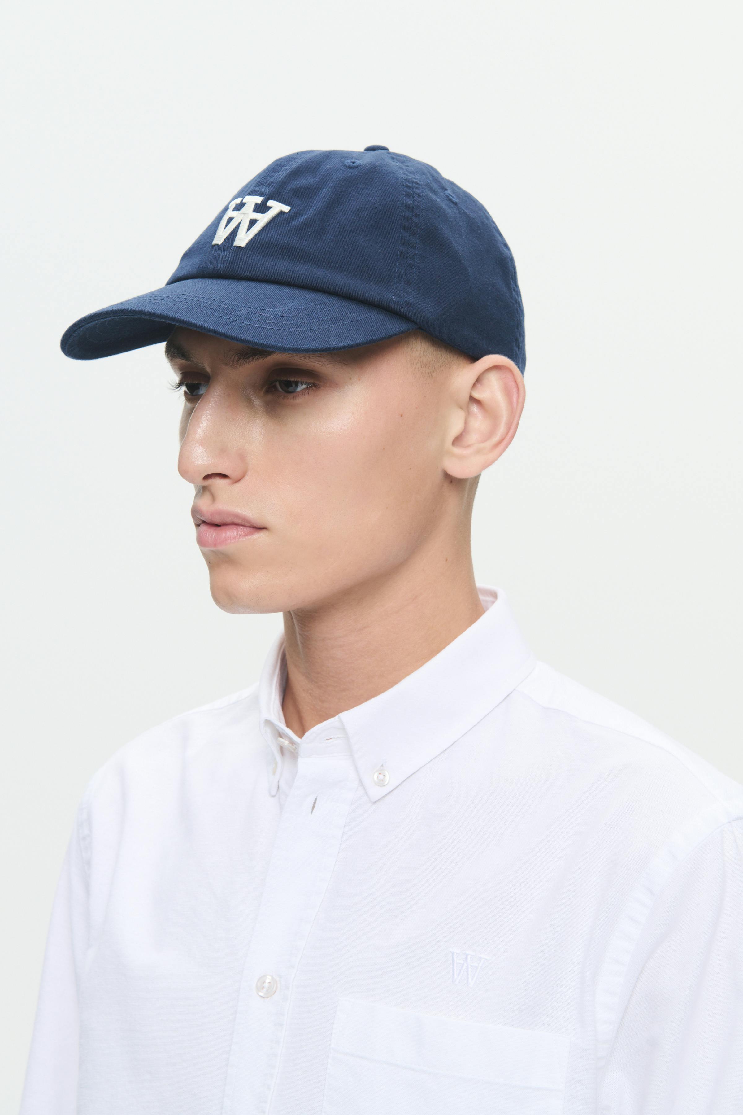 WWEli Cap LOOKBOOK FRONT 30251374-194009