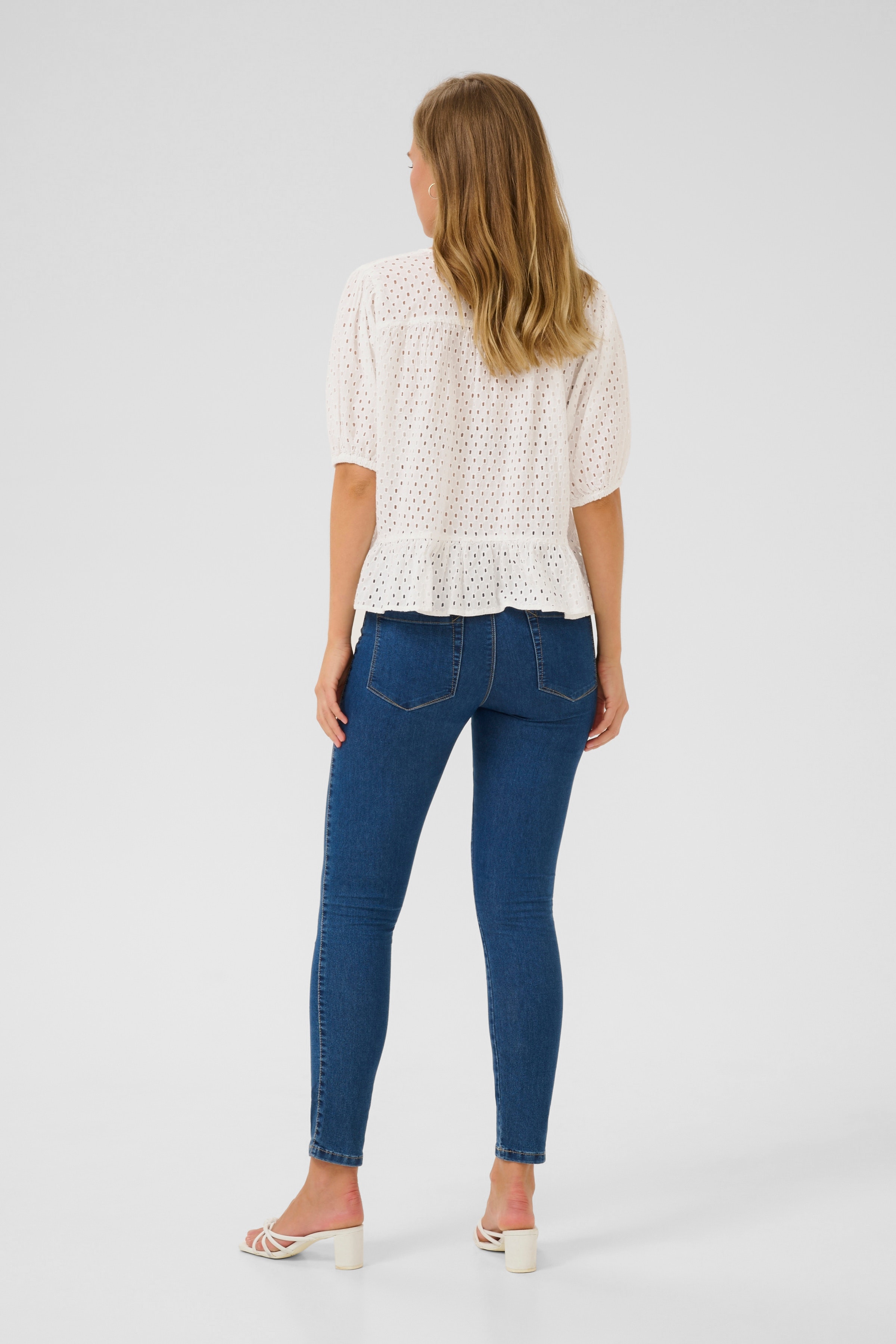 KArumba Blouse LOOKBOOK BACK 10509892-110602