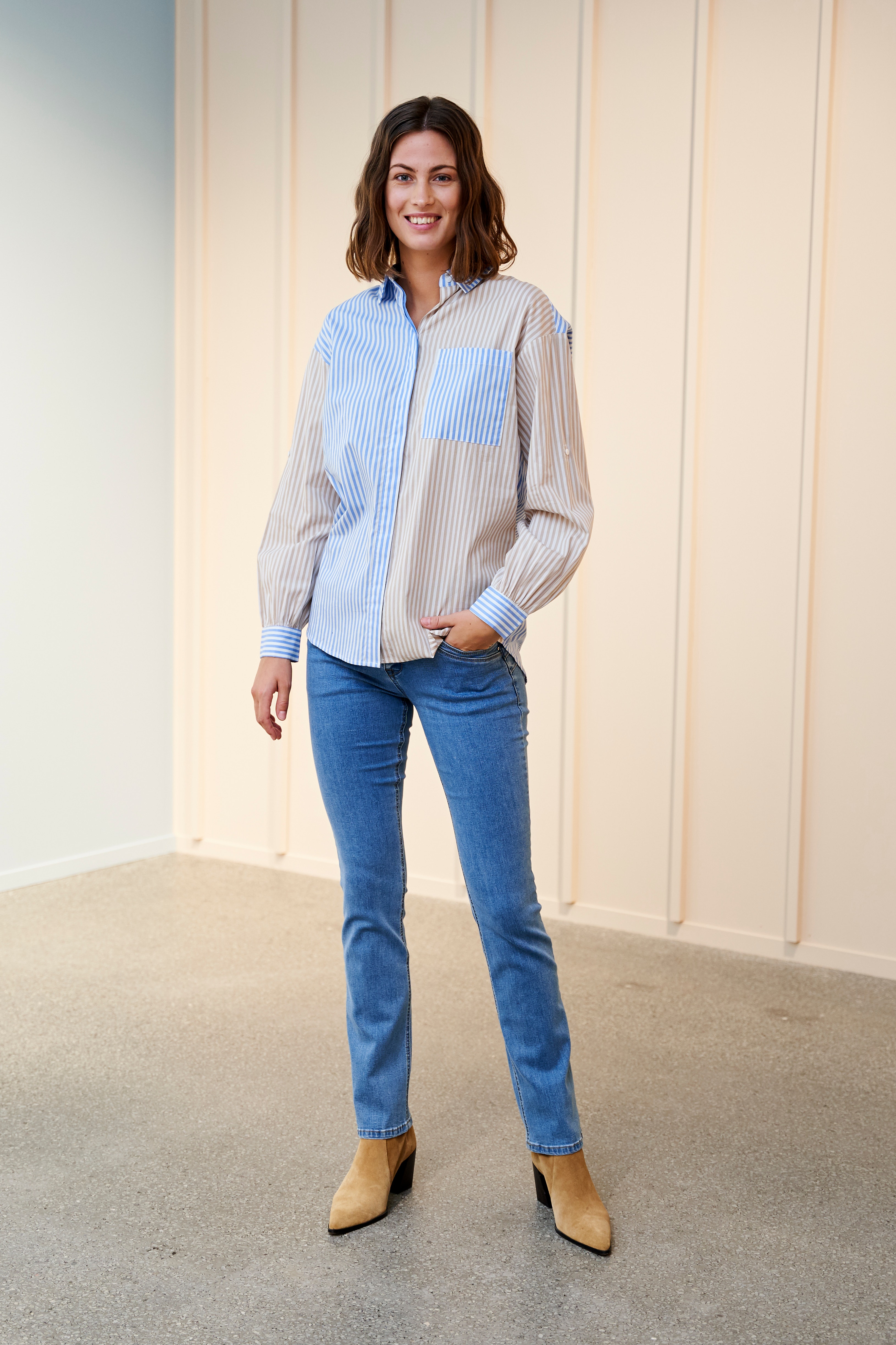 Long sleeved shirt LOCATION NONE 20610691-200870