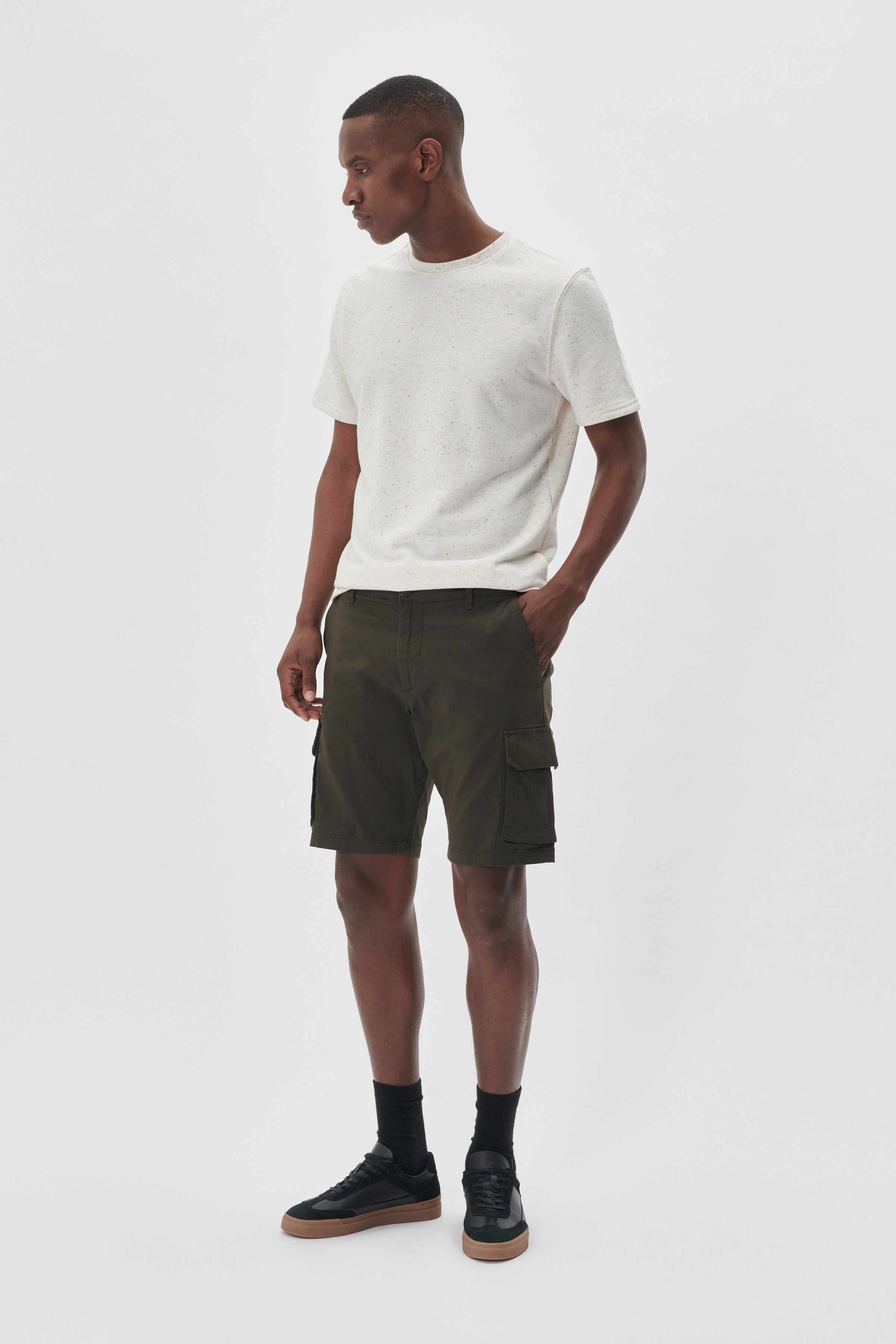 MAThomas Shorts LOOKBOOK FRONT 30207547-300583