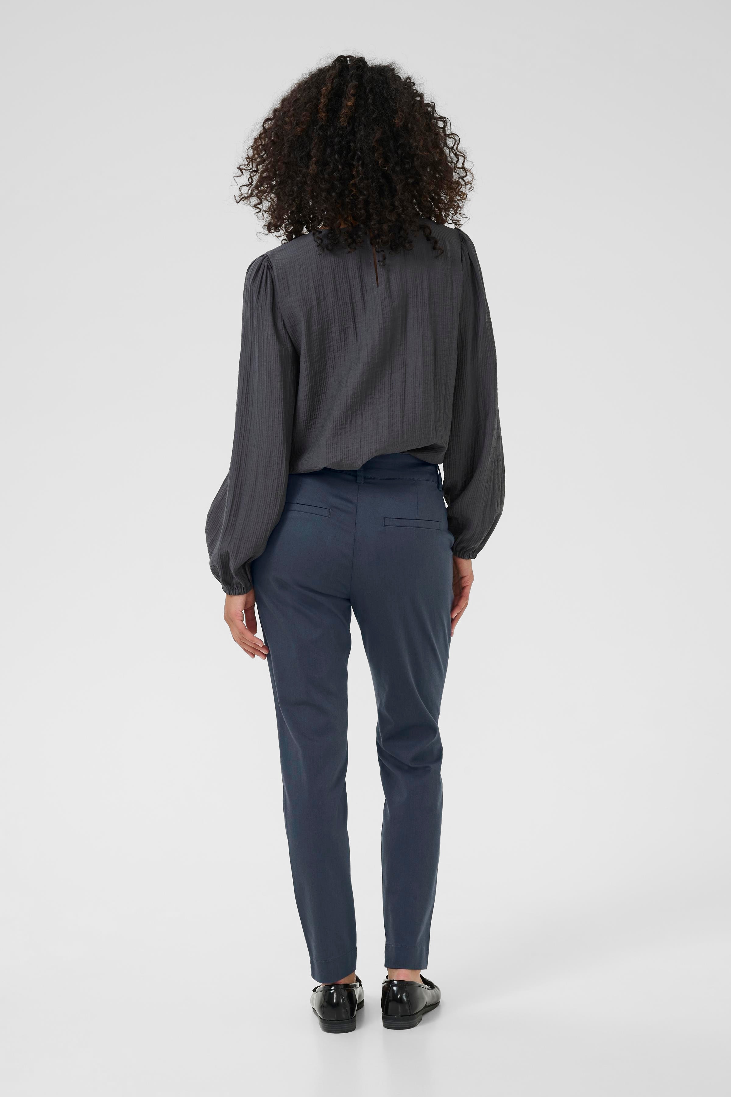 KAlea Bukser LOOKBOOK FRONT 10505191-190205