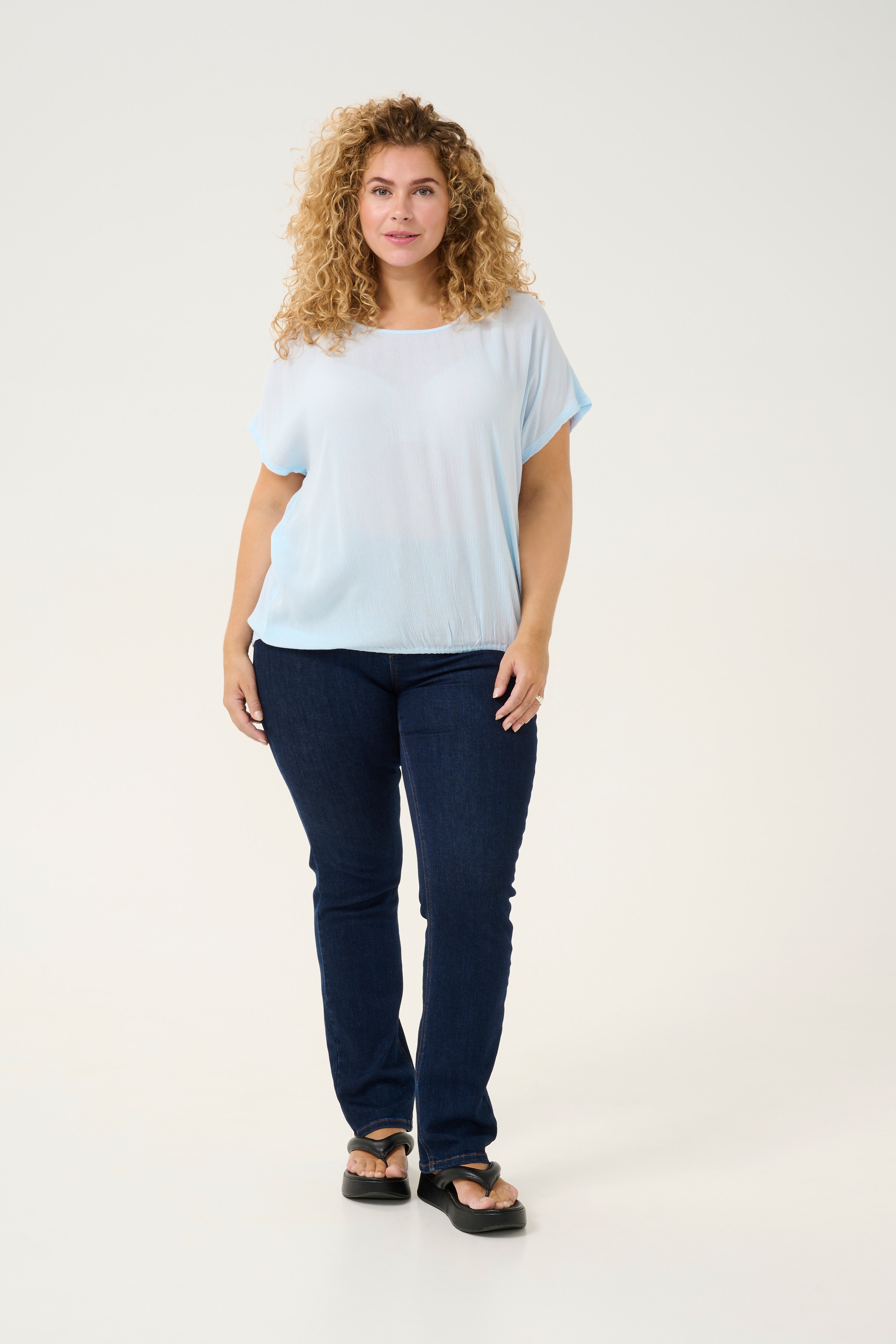KCami Blus LOOKBOOK FRONT 10580267-144005