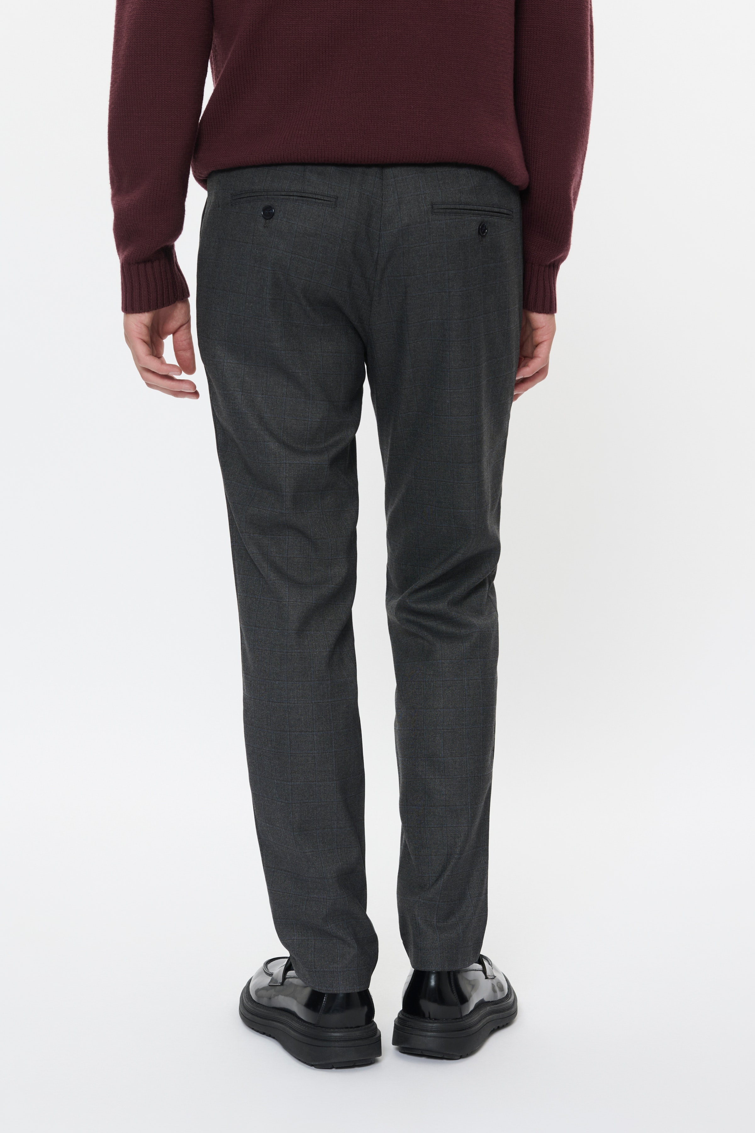 MAliam Bukser LOOKBOOK BACK 30208715-194011