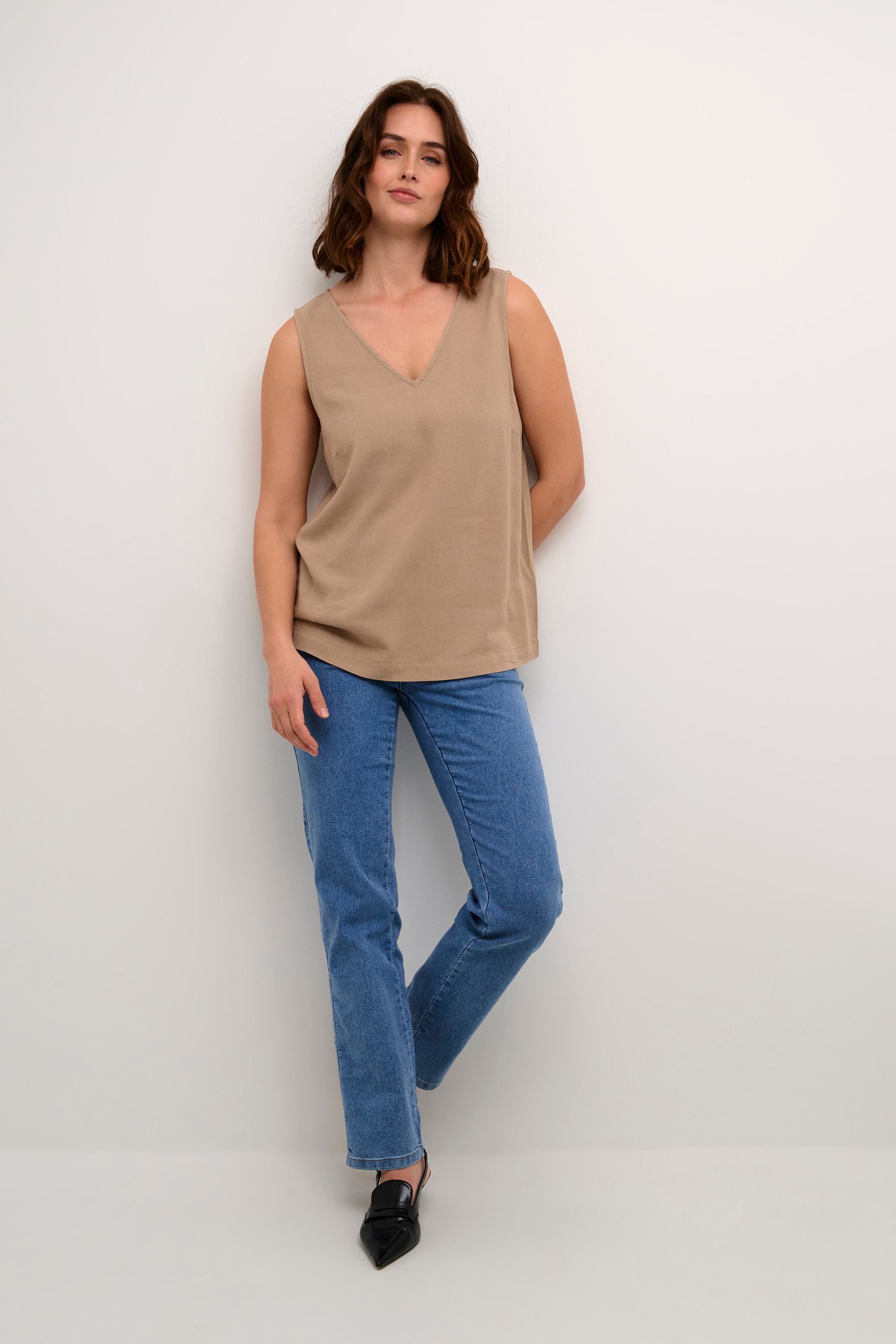 KAmilia Lin Top LOOKBOOK FRONT 10508426-171109