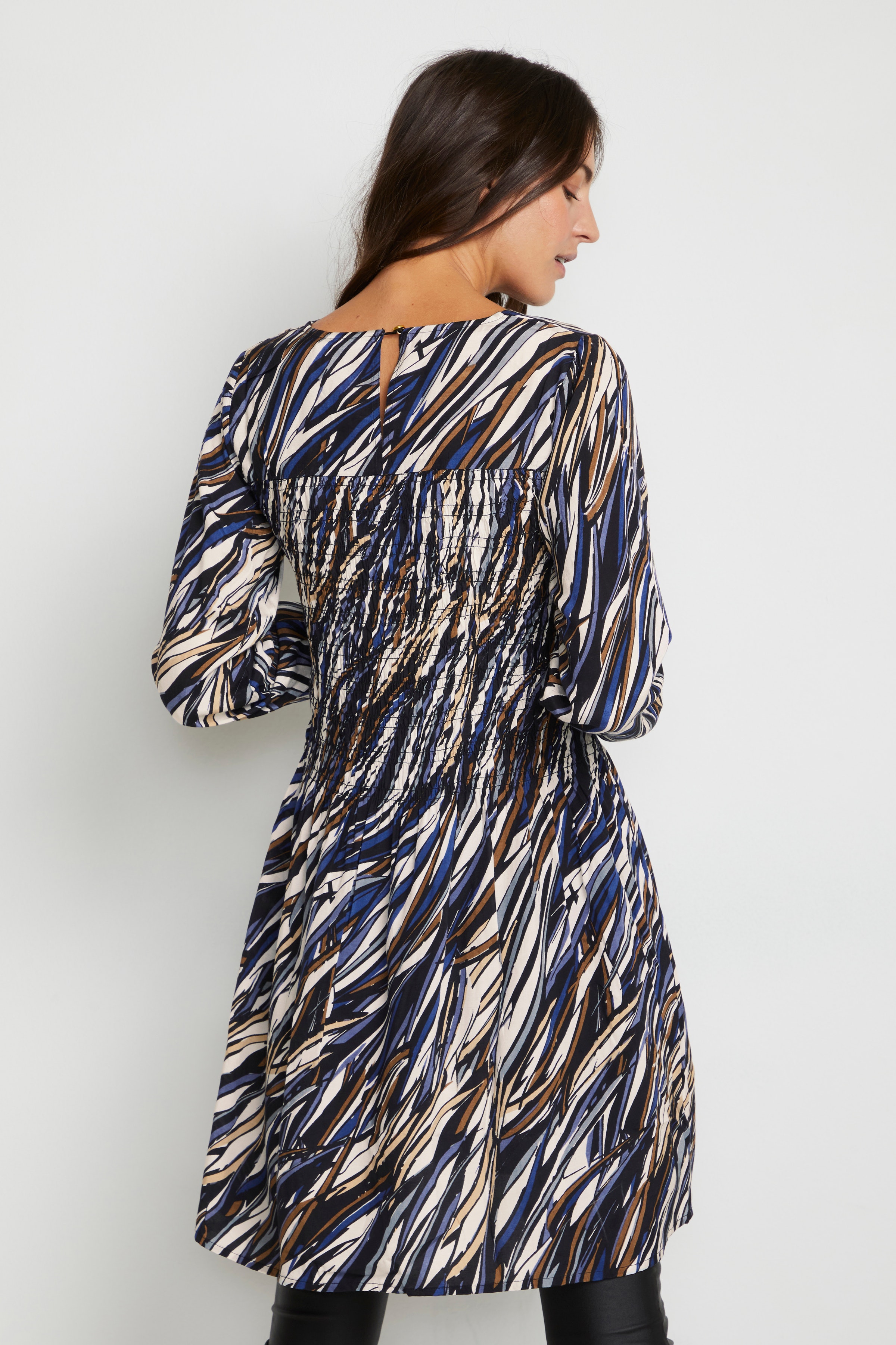 BPsabina Tunic LOOKBOOK BACK 10590199-102522