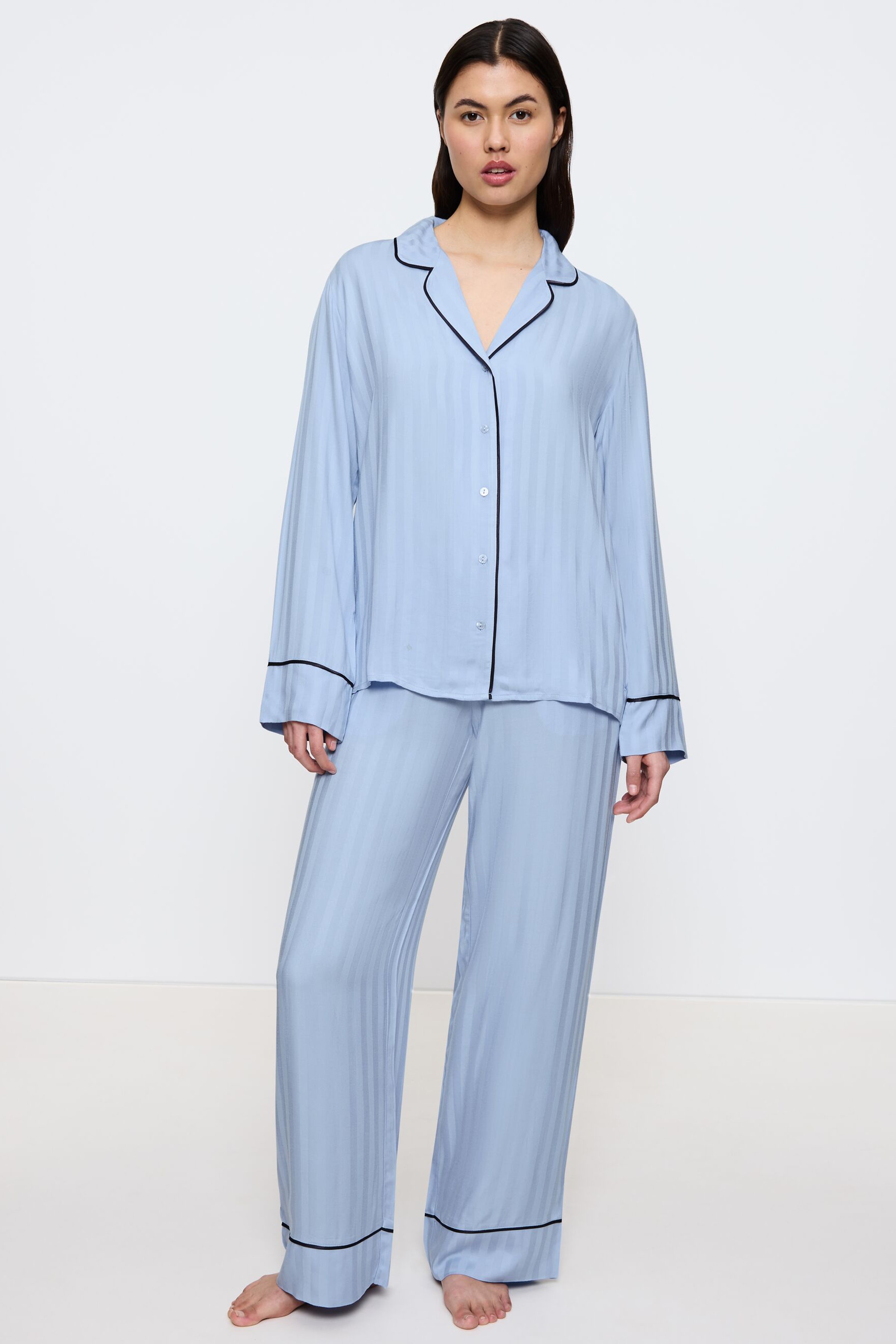 Amourette Pyjamas LOOKBOOK FRONT 40500308-T00SA