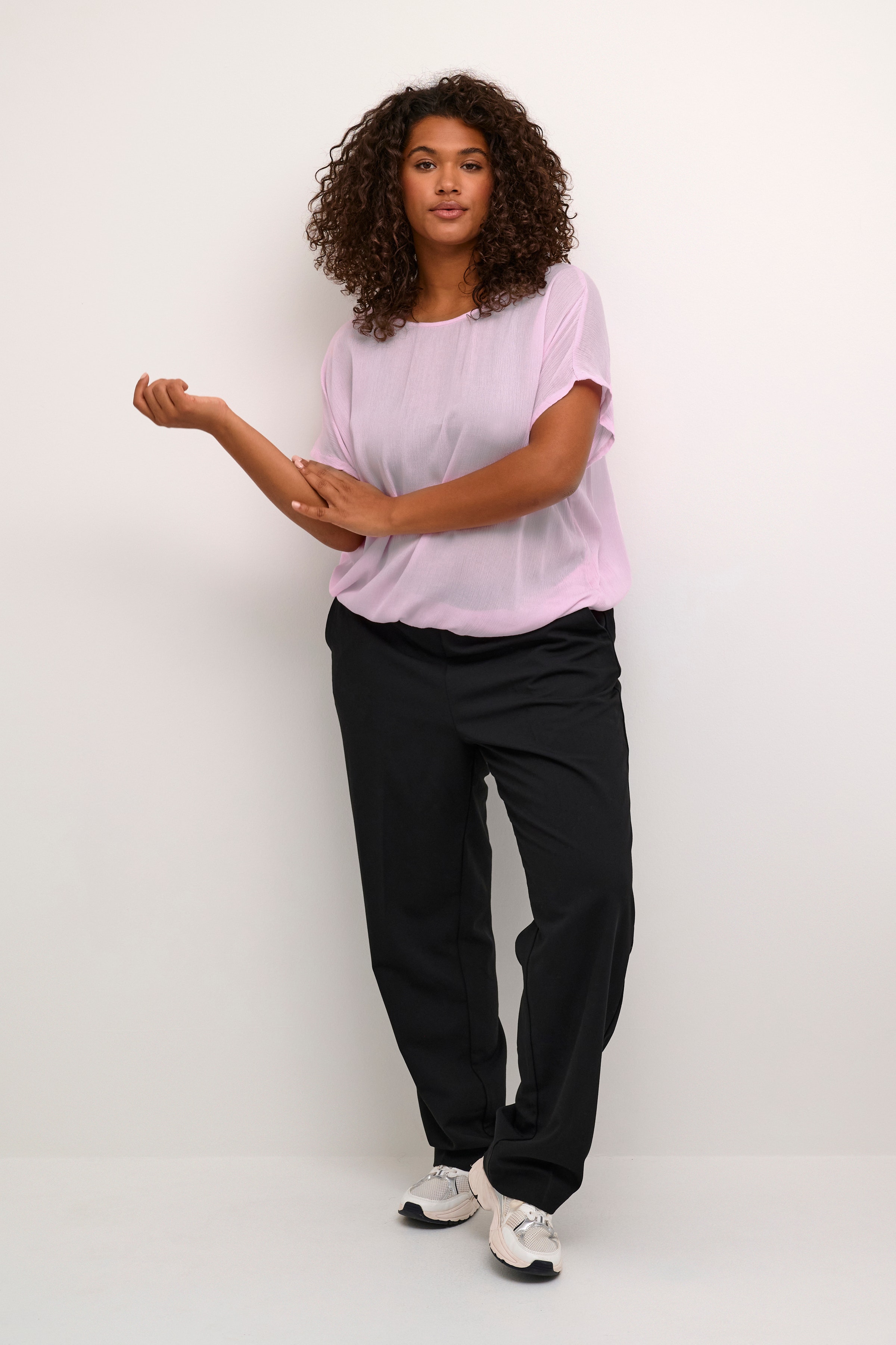 KCami Blouse LOOKBOOK FRONT 10580267-132805