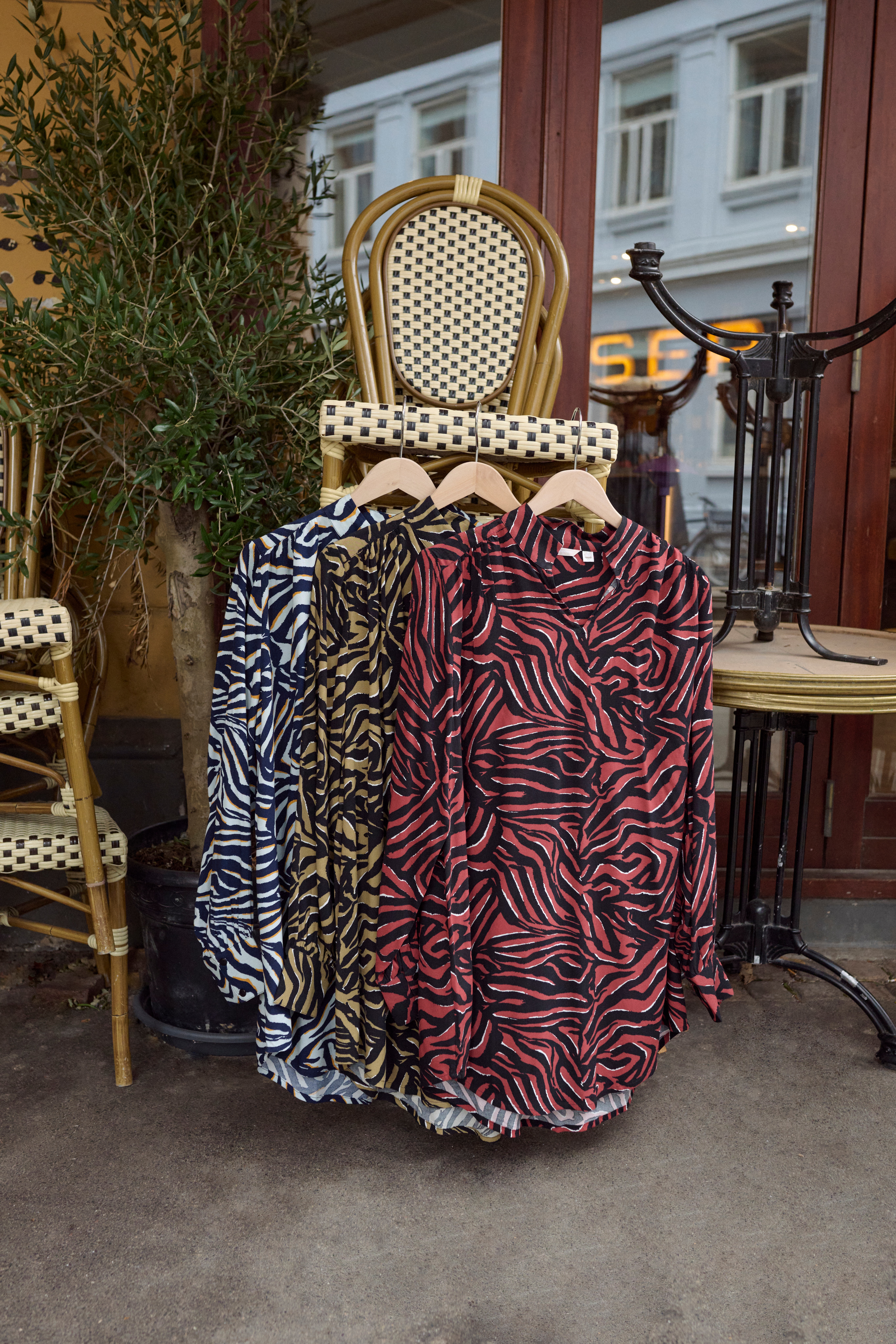 BPthea Tunika LOCATION NONE 40200100-109156