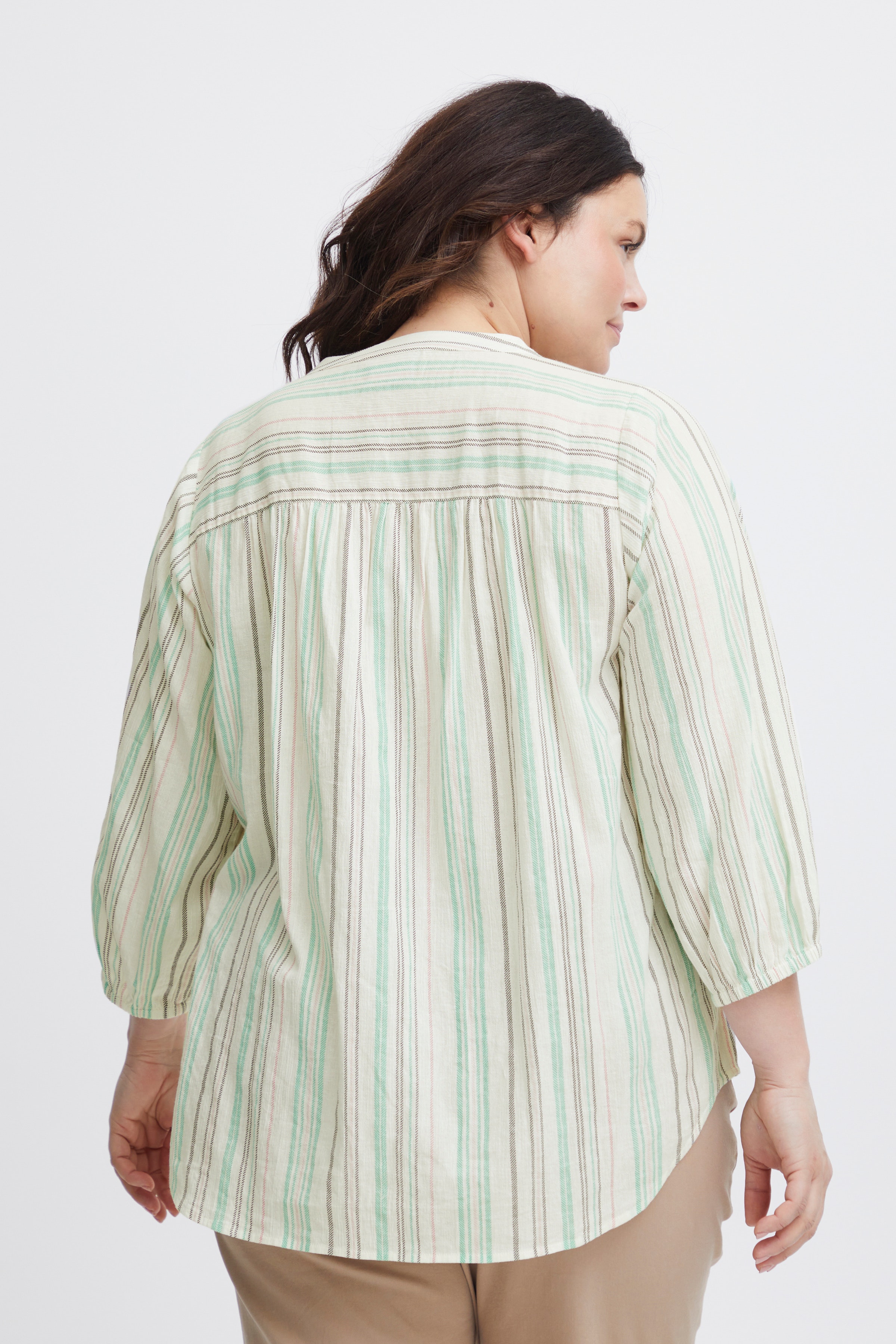 Blouse met korte mouwen LOOKBOOK BACK 20613752-202818