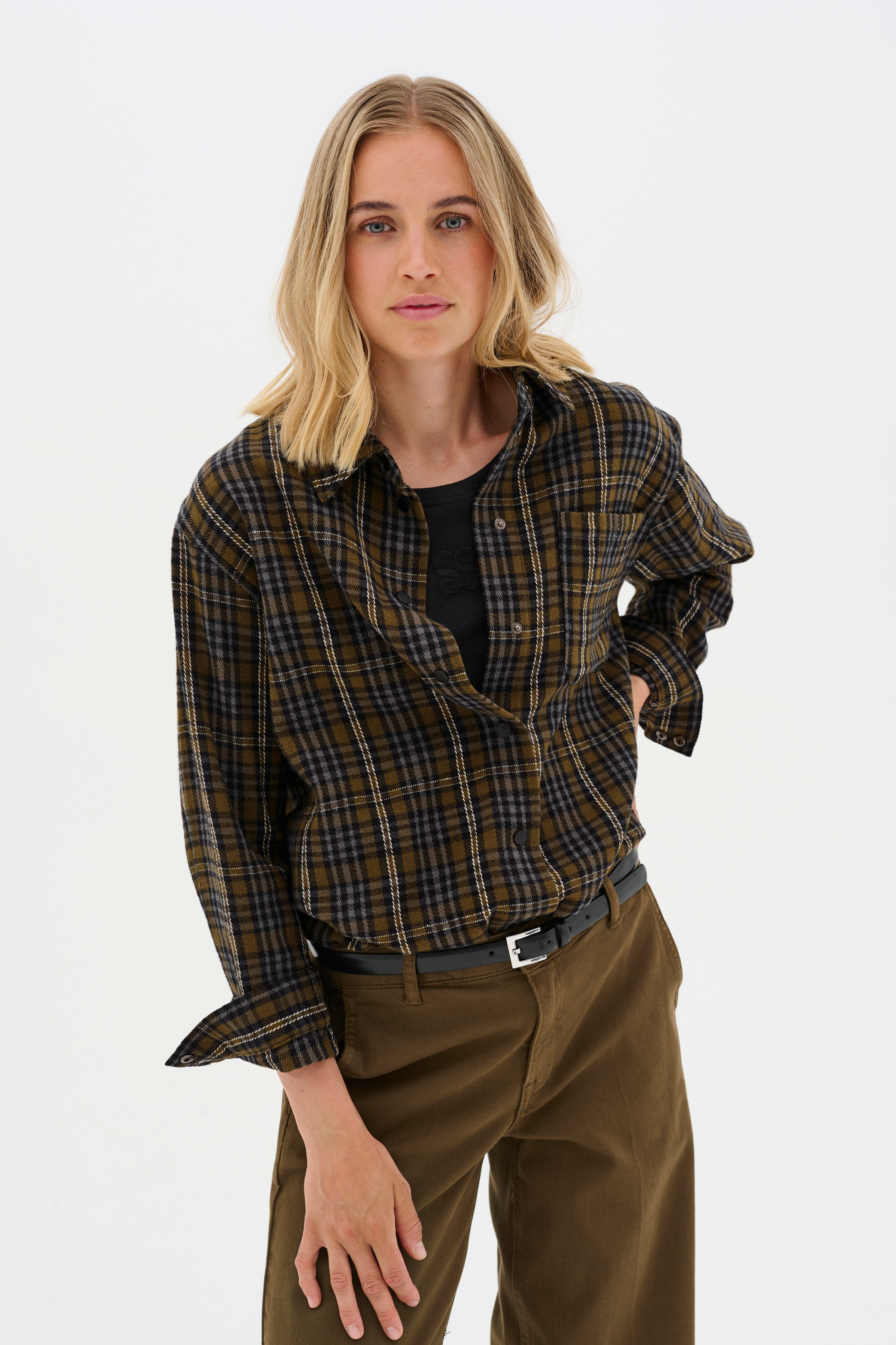 JeanMW Shirt LOOKBOOK FRONT 10704903-106651