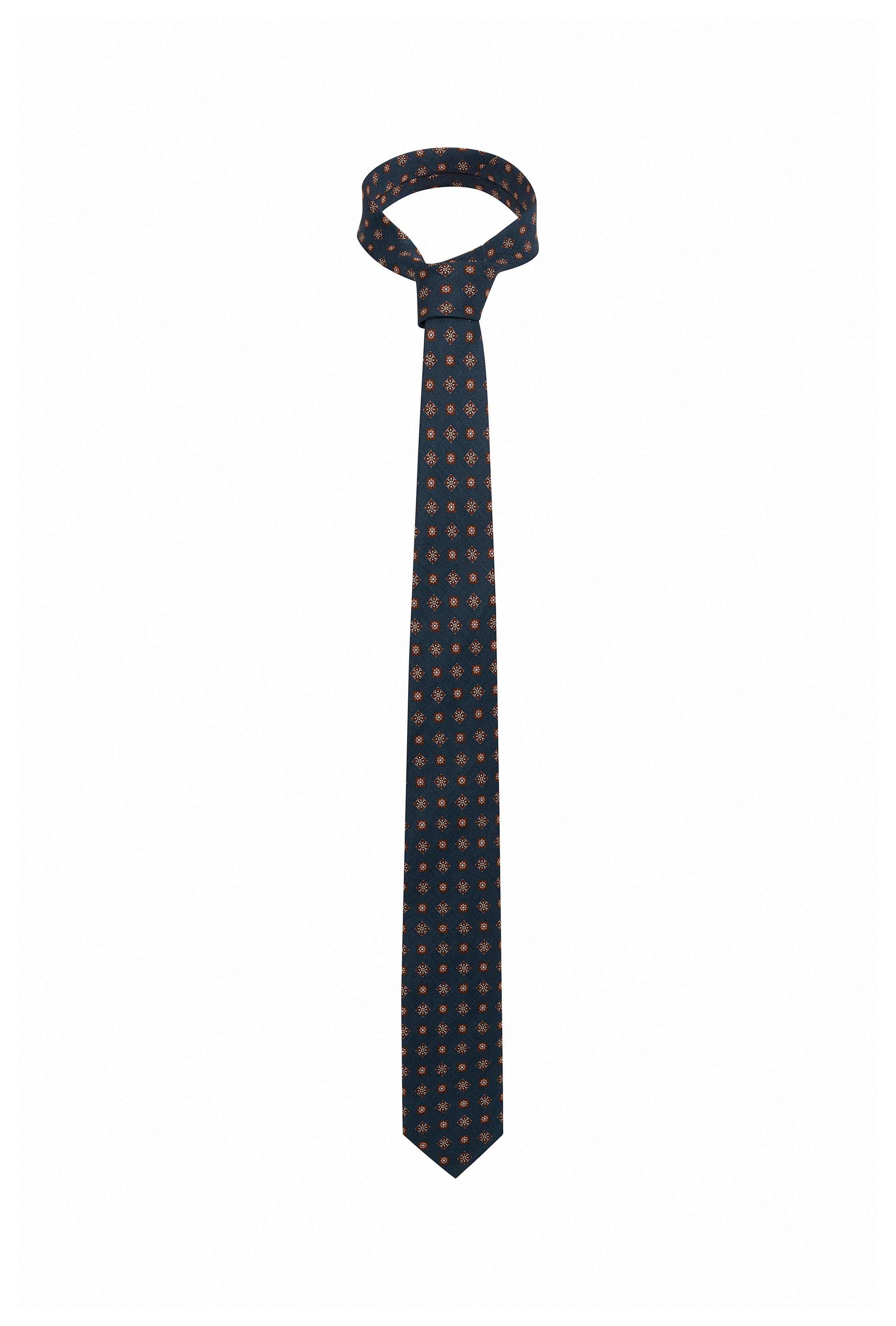 MAtie Tie PACK FRONT 30207994-194011