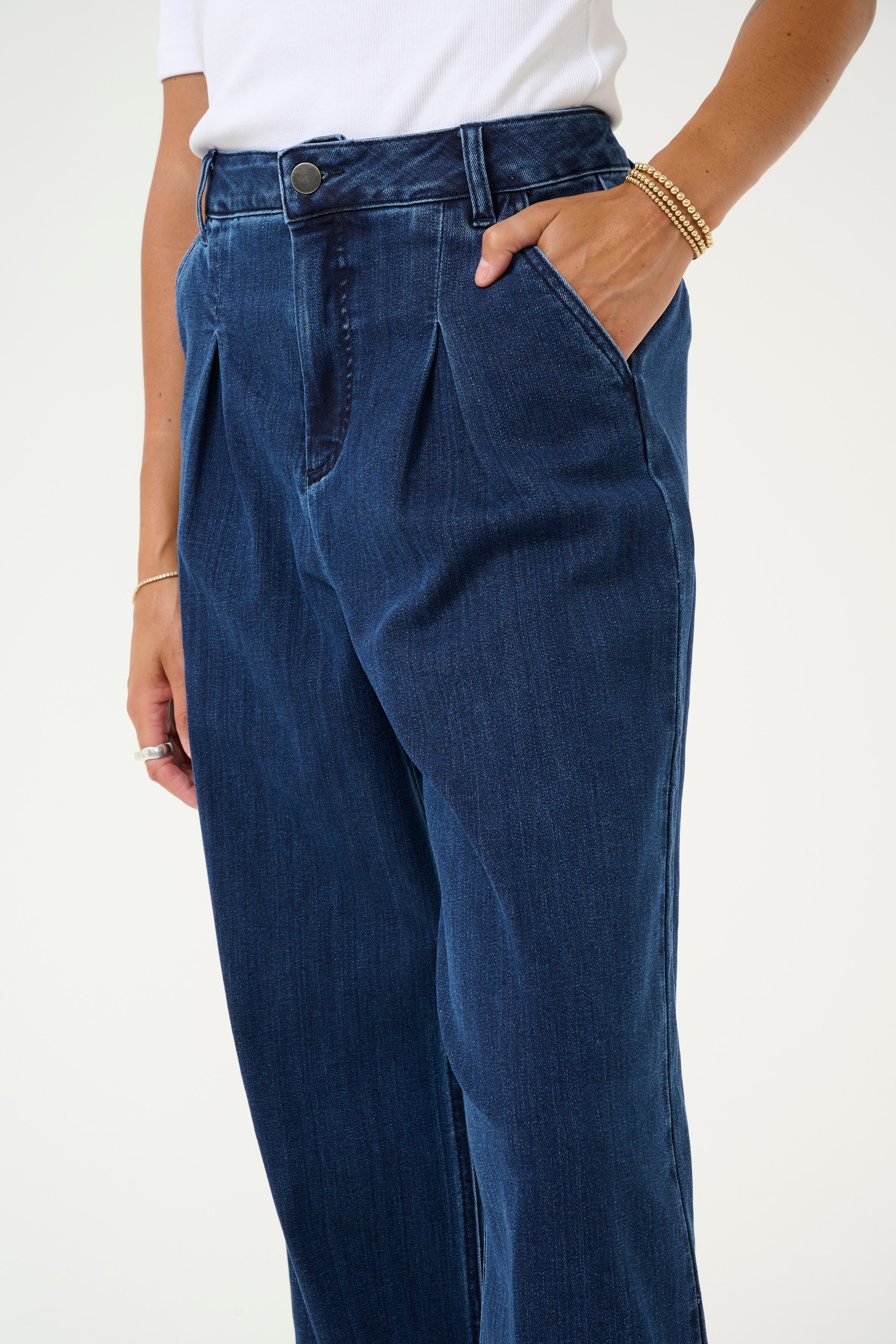 KAlea Wide Jeans LOOKBOOK DETAIL 10509348-100316