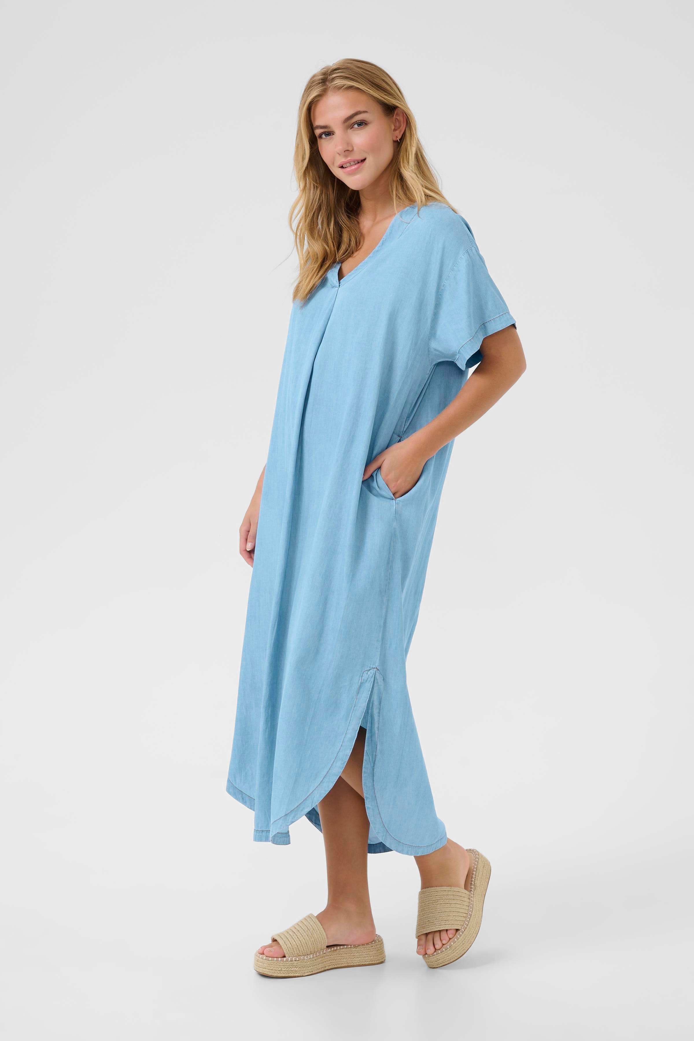 CUcitha Kleid LOOKBOOK FRONT 50111801-500027